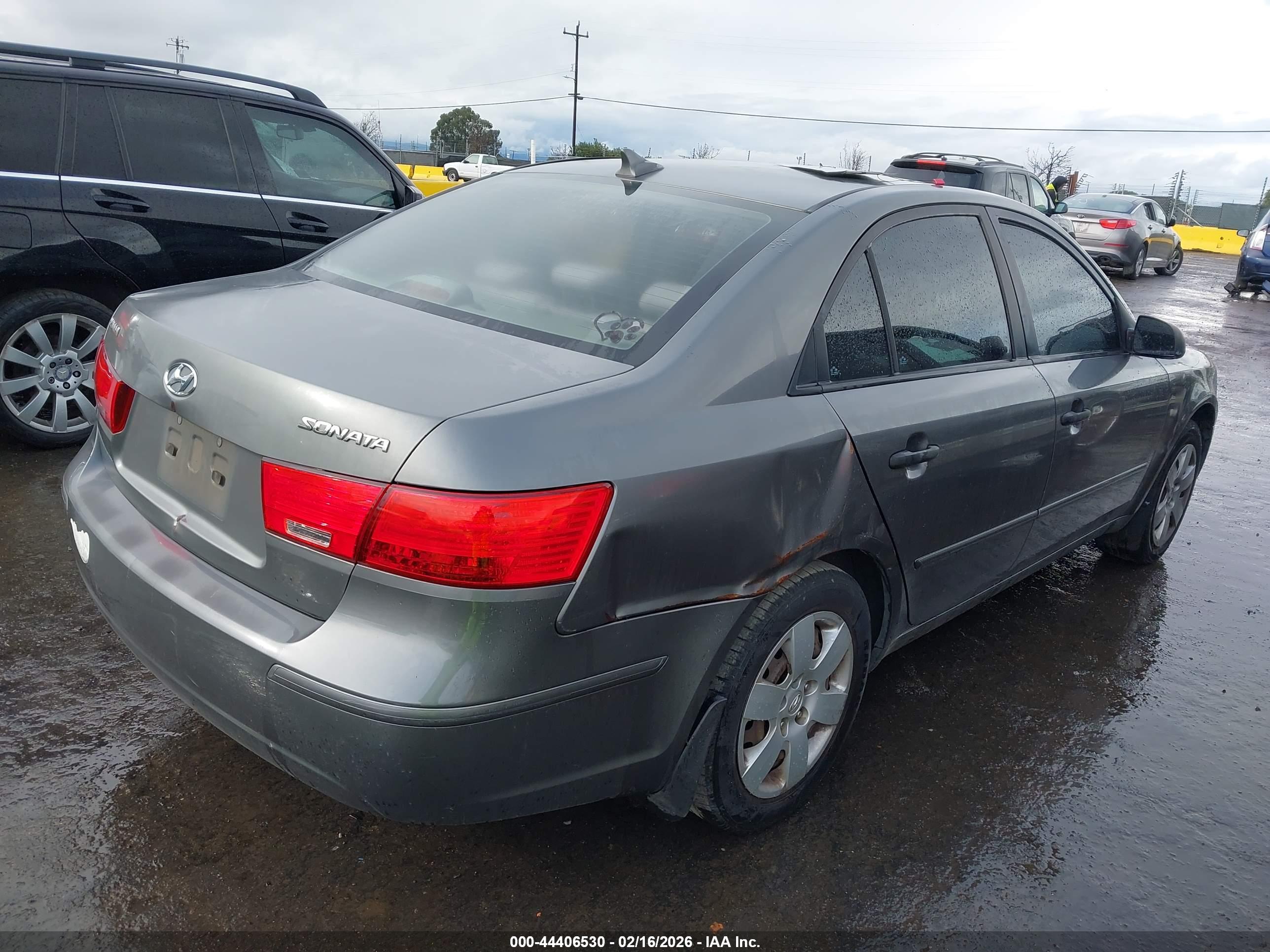 HYUNDAI SONATA image 4