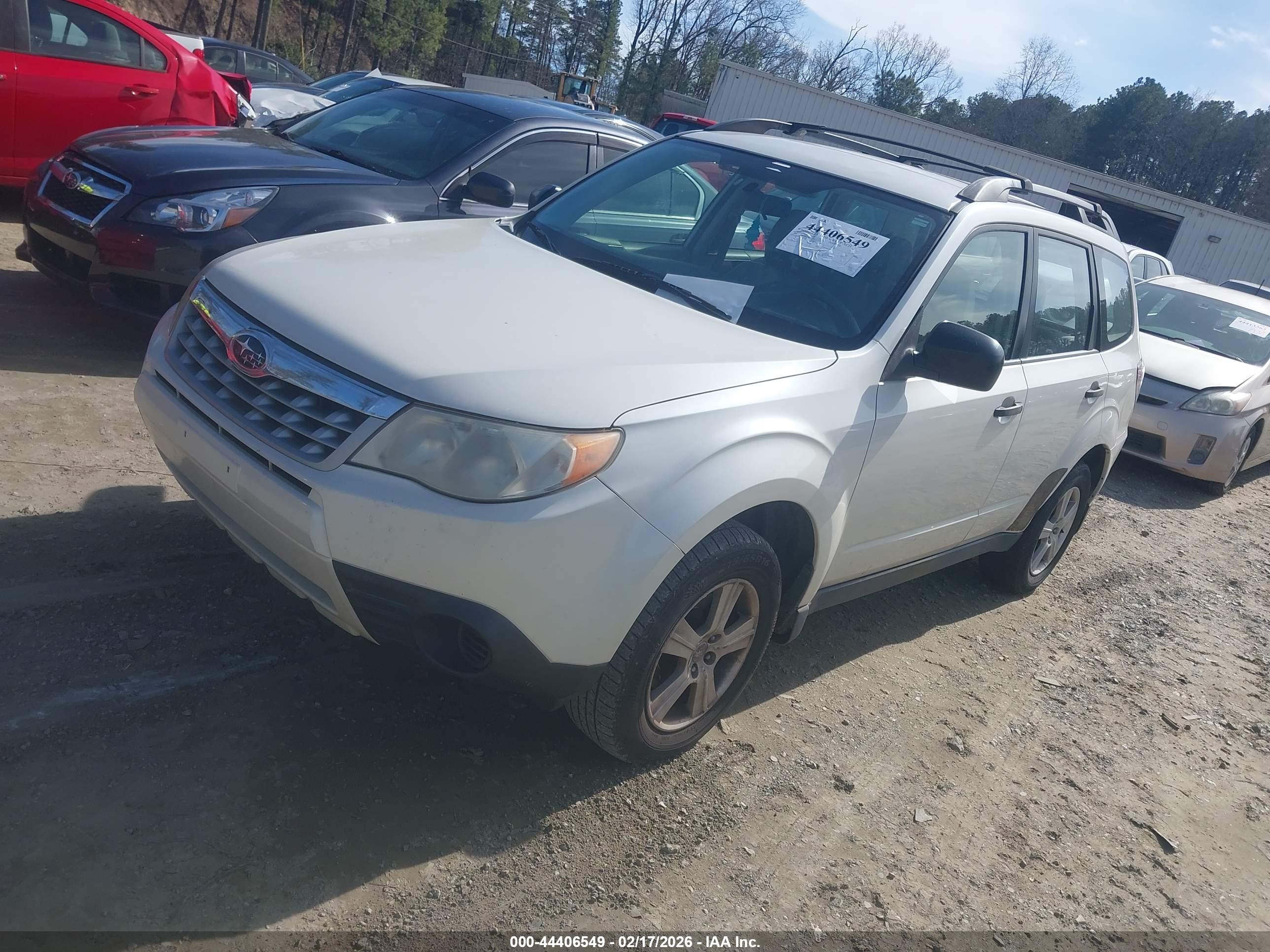 SUBARU FORESTER image 2