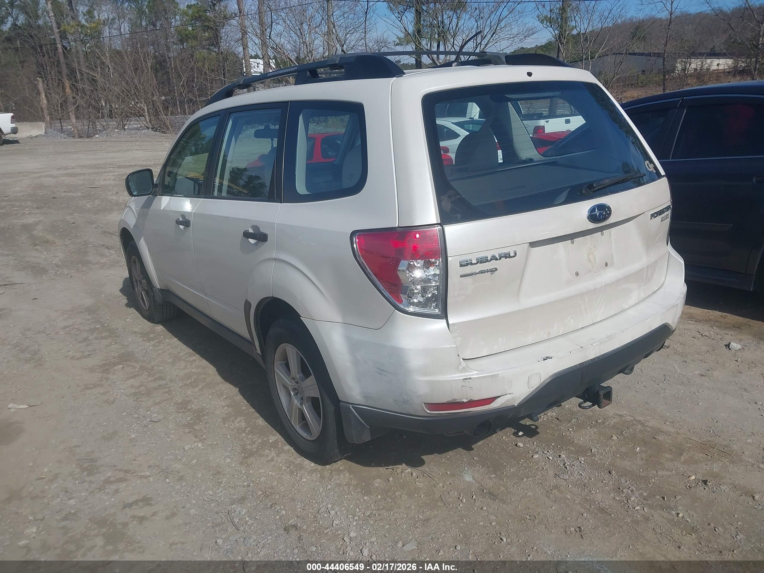 SUBARU FORESTER image 3