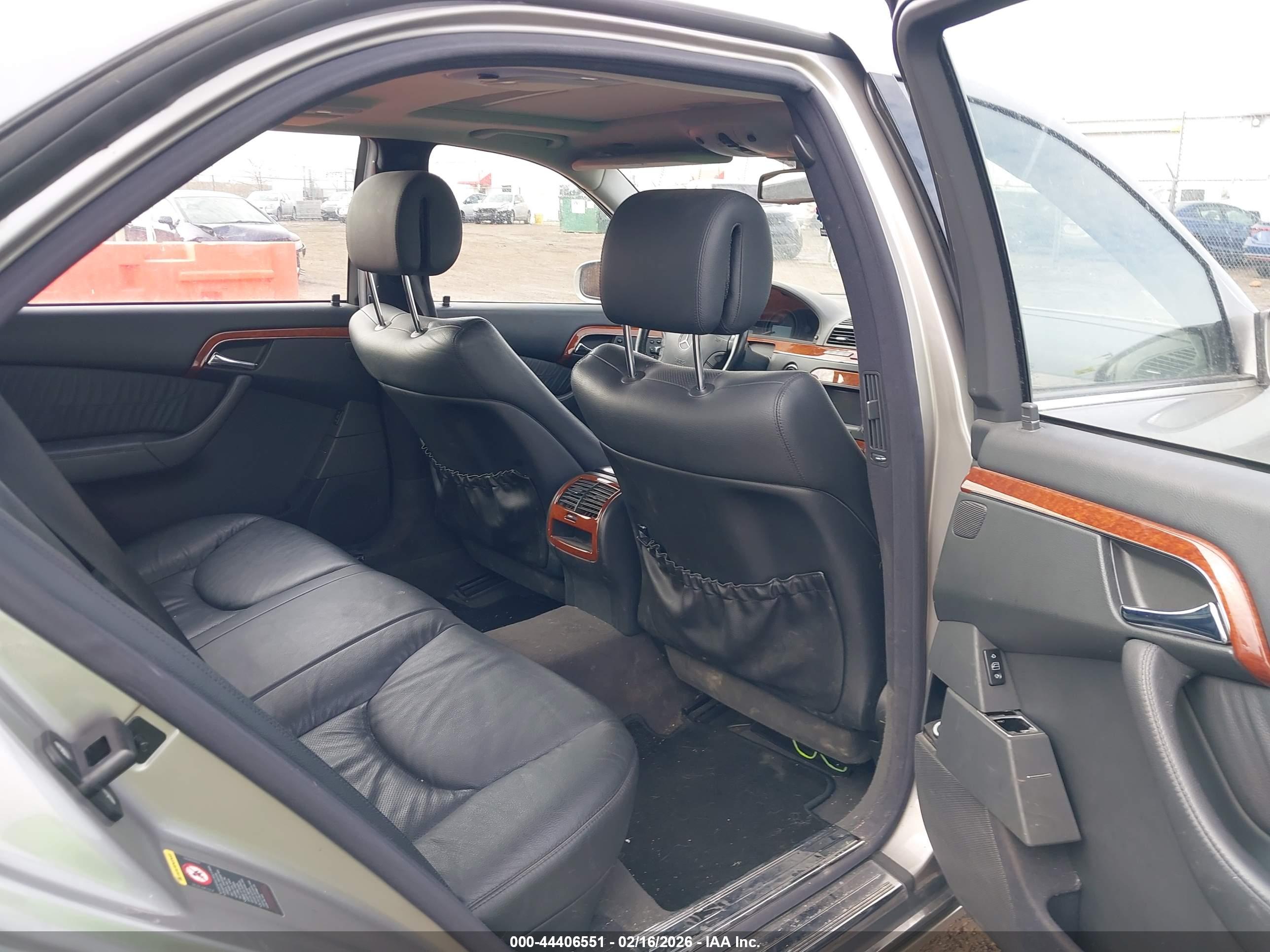 MERCEDES-BENZ S image 8