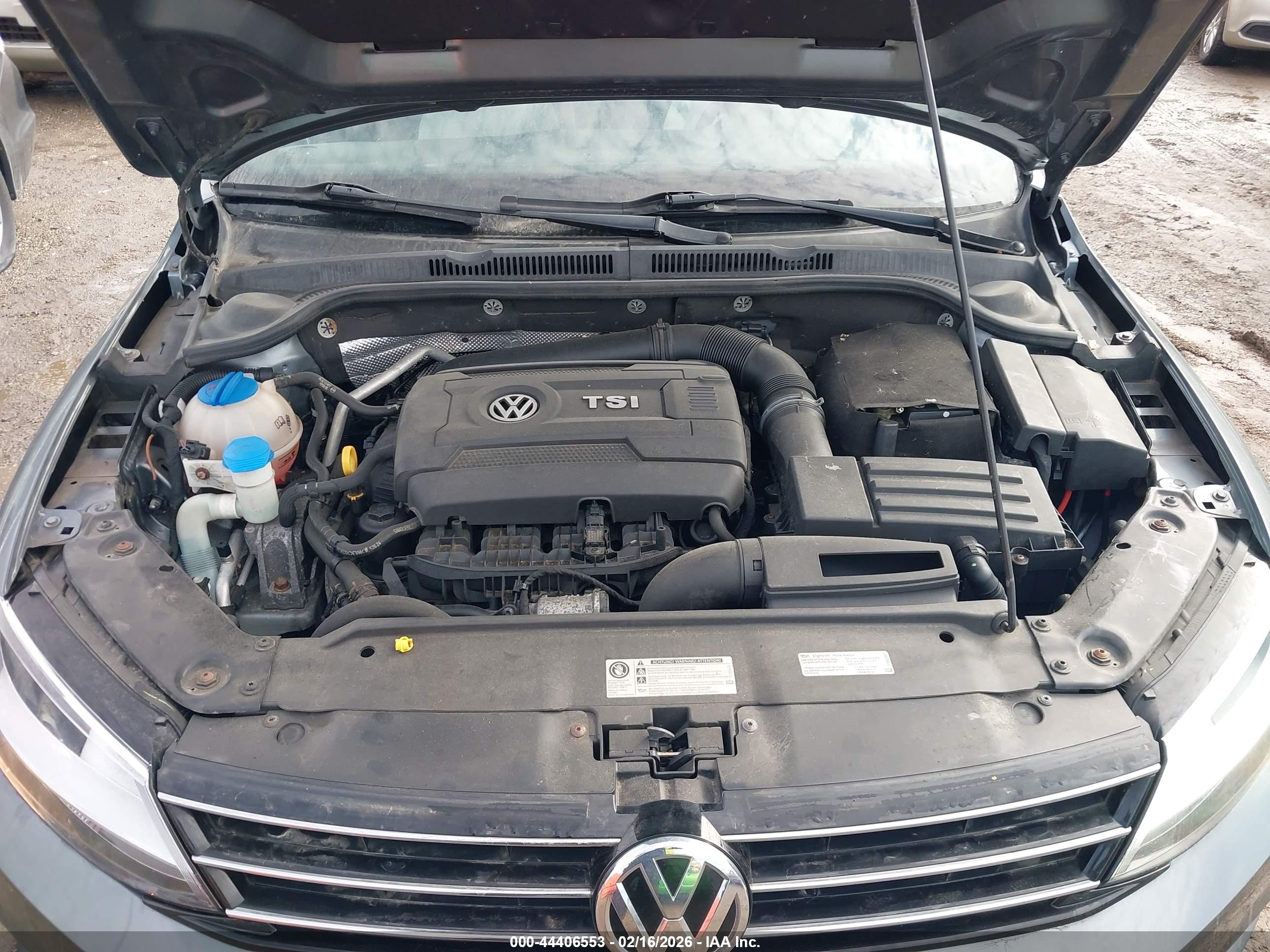 VOLKSWAGEN JETTA image 10