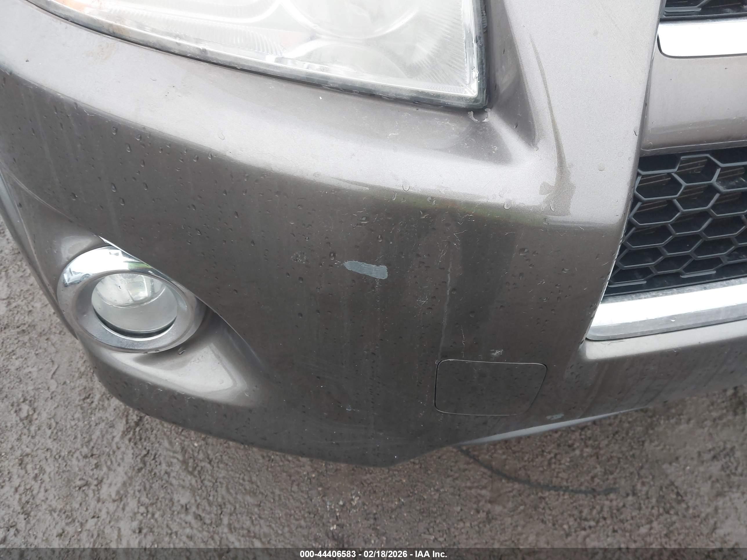 TOYOTA RAV4 image 6