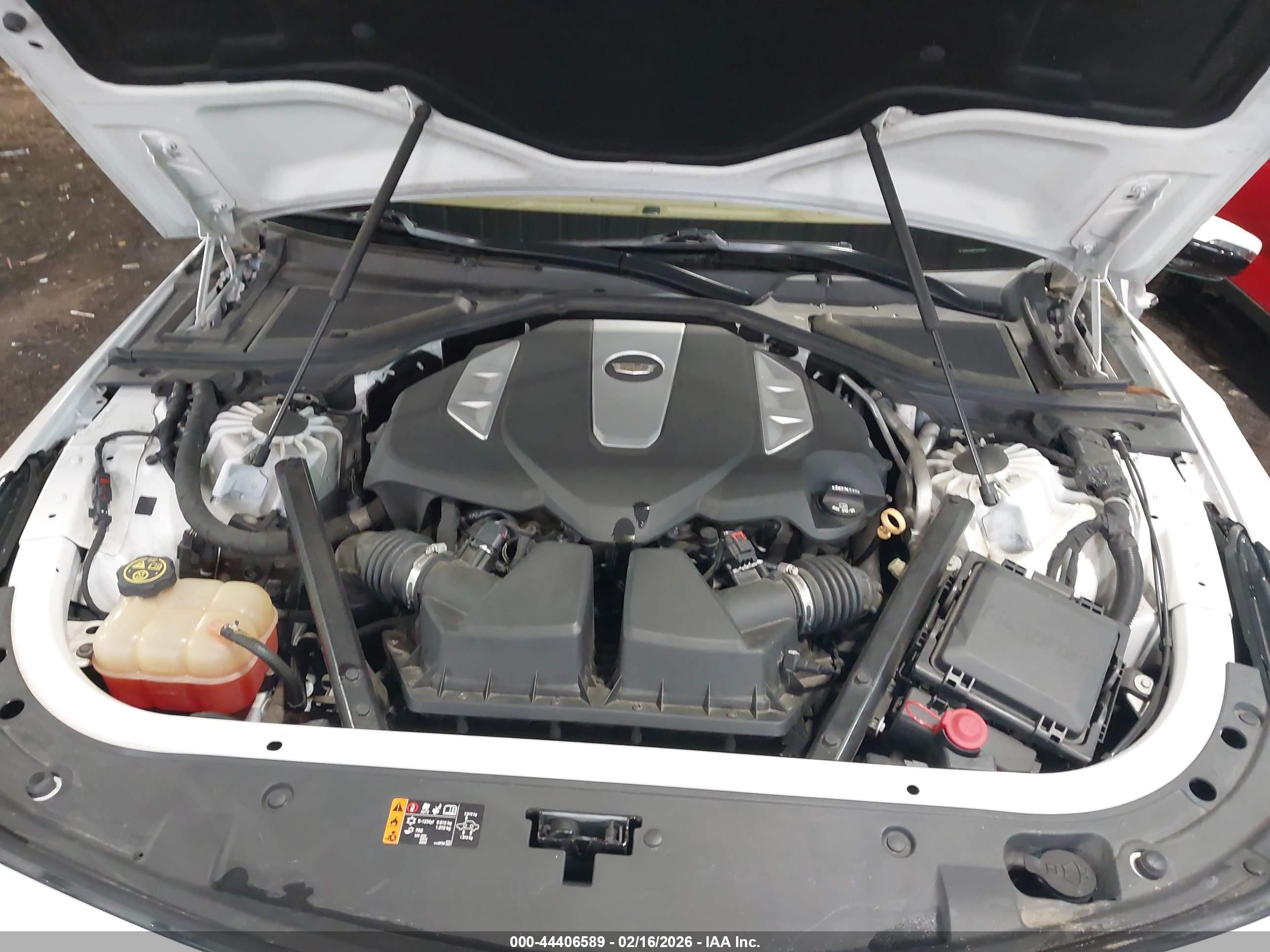 CADILLAC CT6 image 10