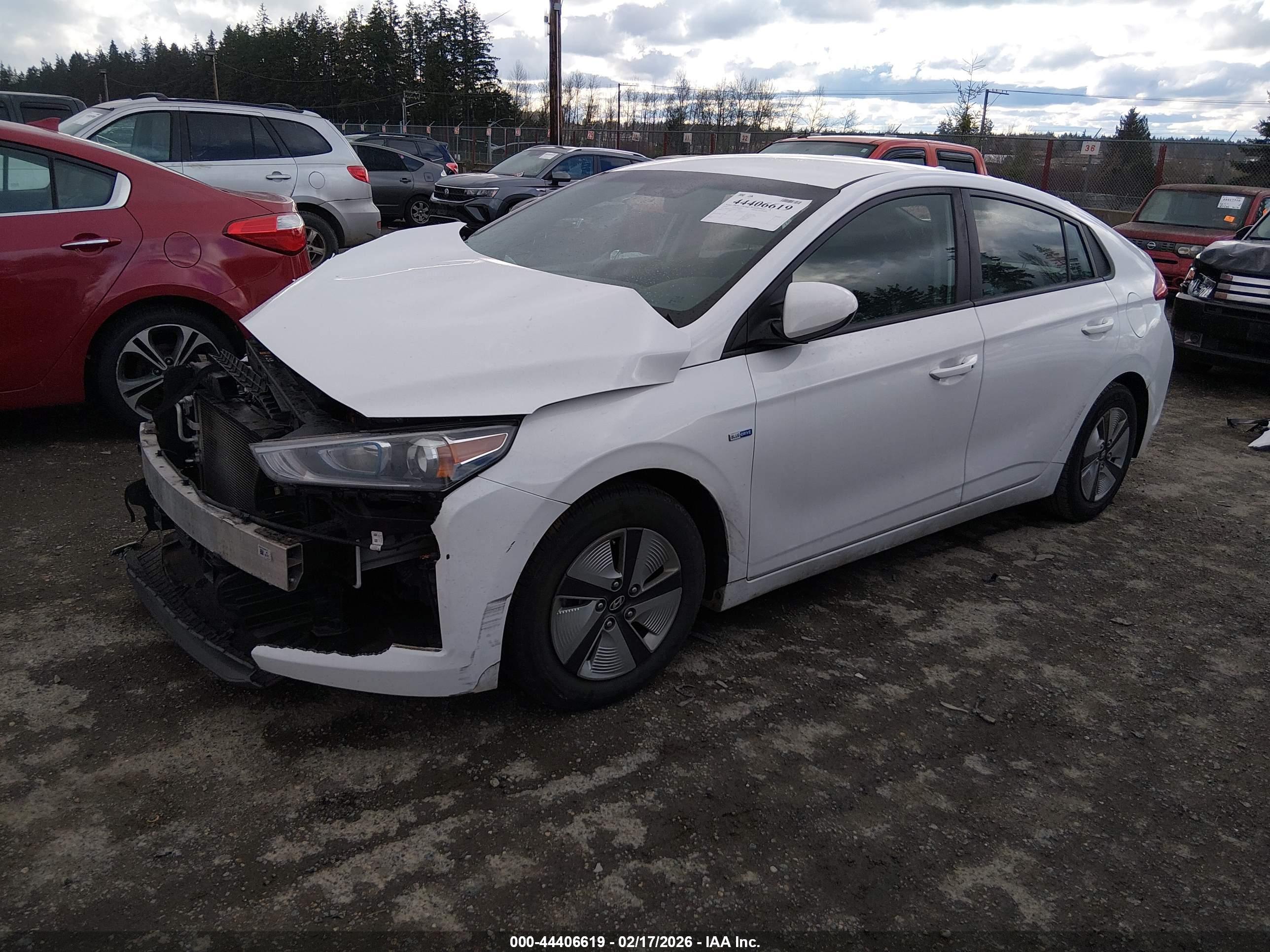 HYUNDAI IONIQ image 2