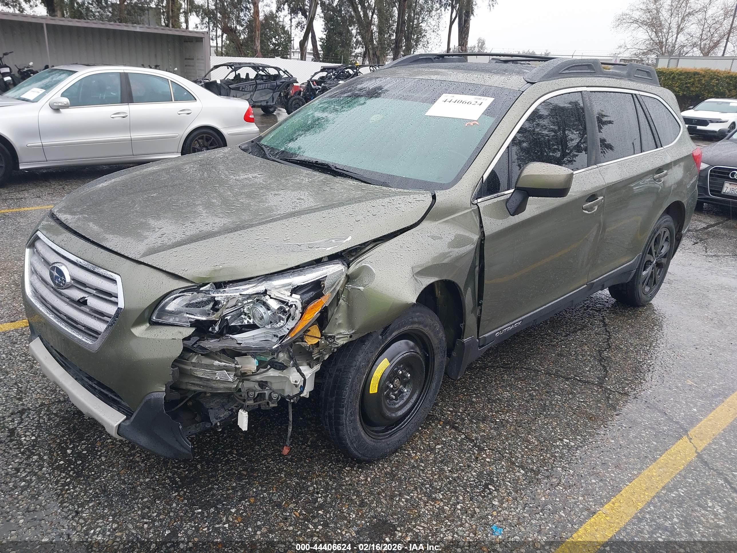 SUBARU OUTBACK image 2