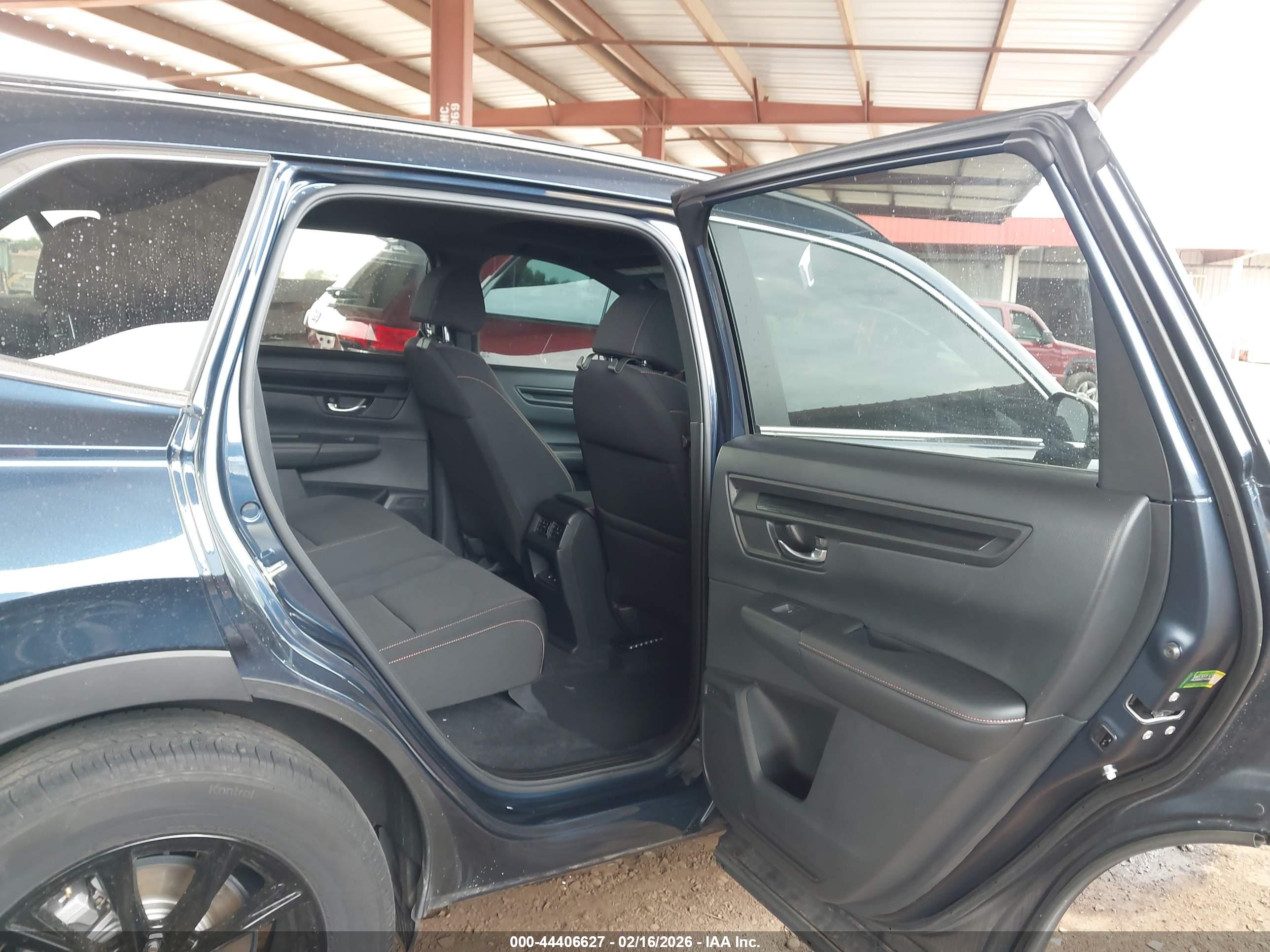 HONDA CR-V image 8