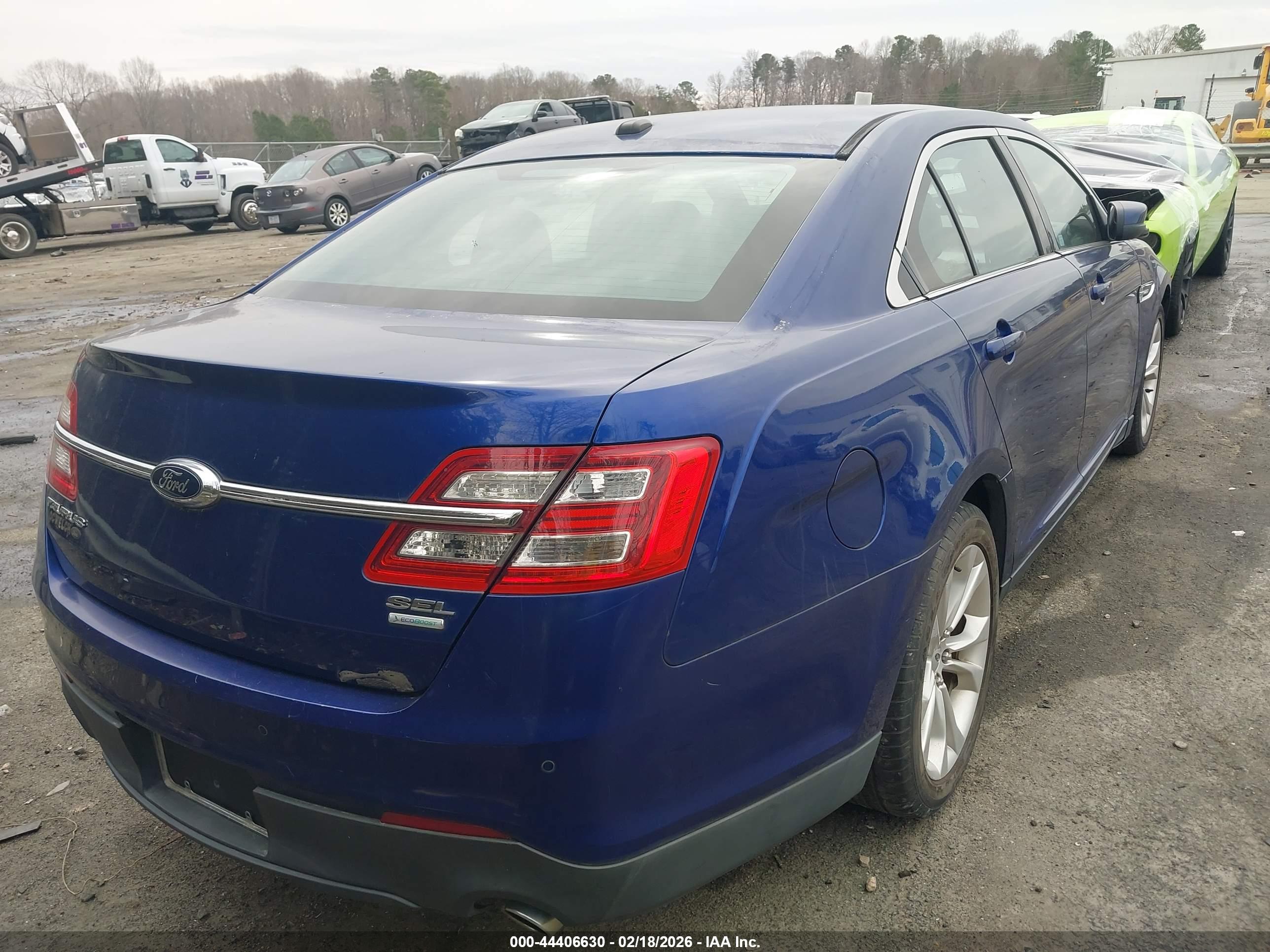 FORD TAURUS image 4