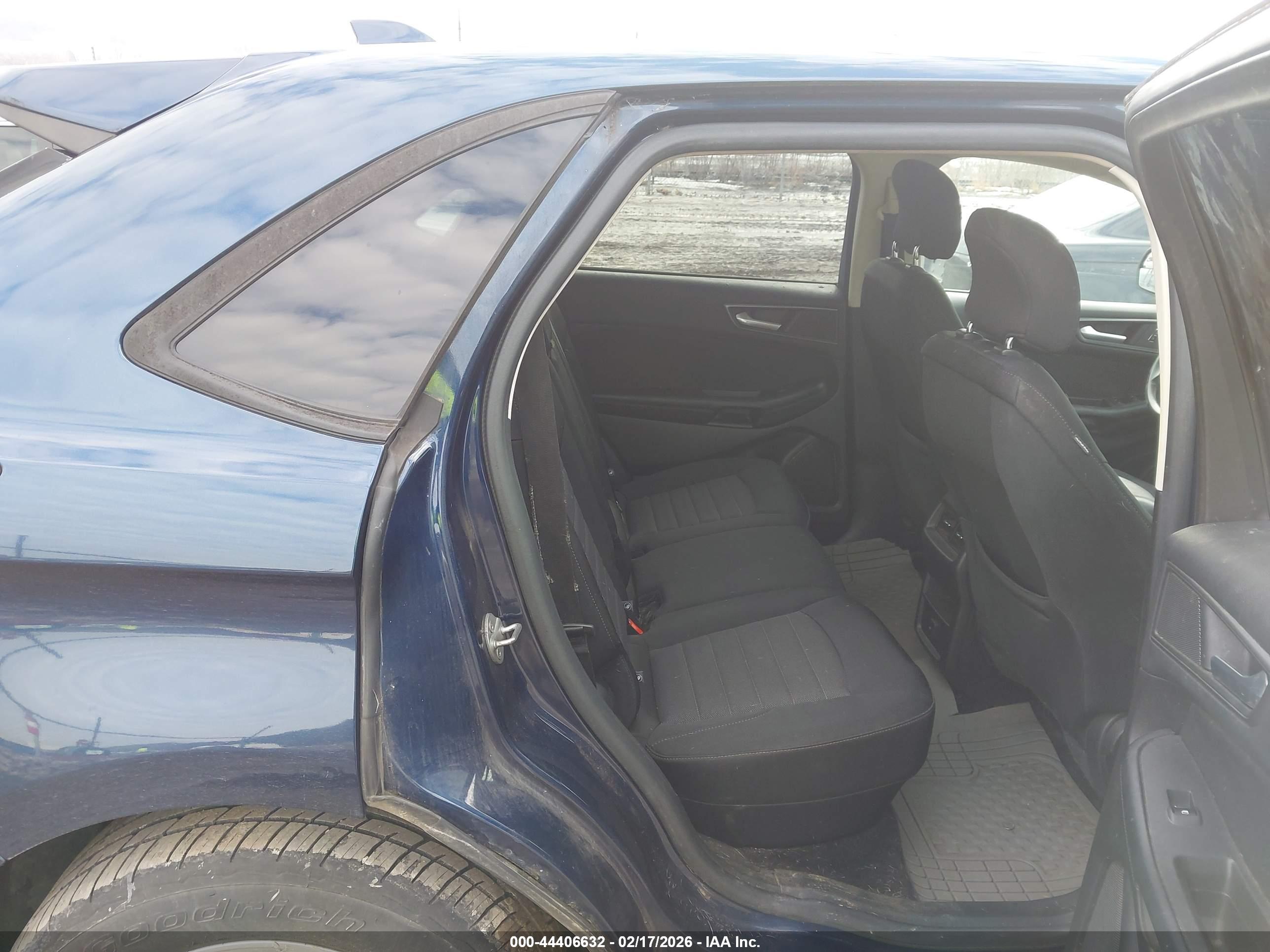 FORD EDGE image 8