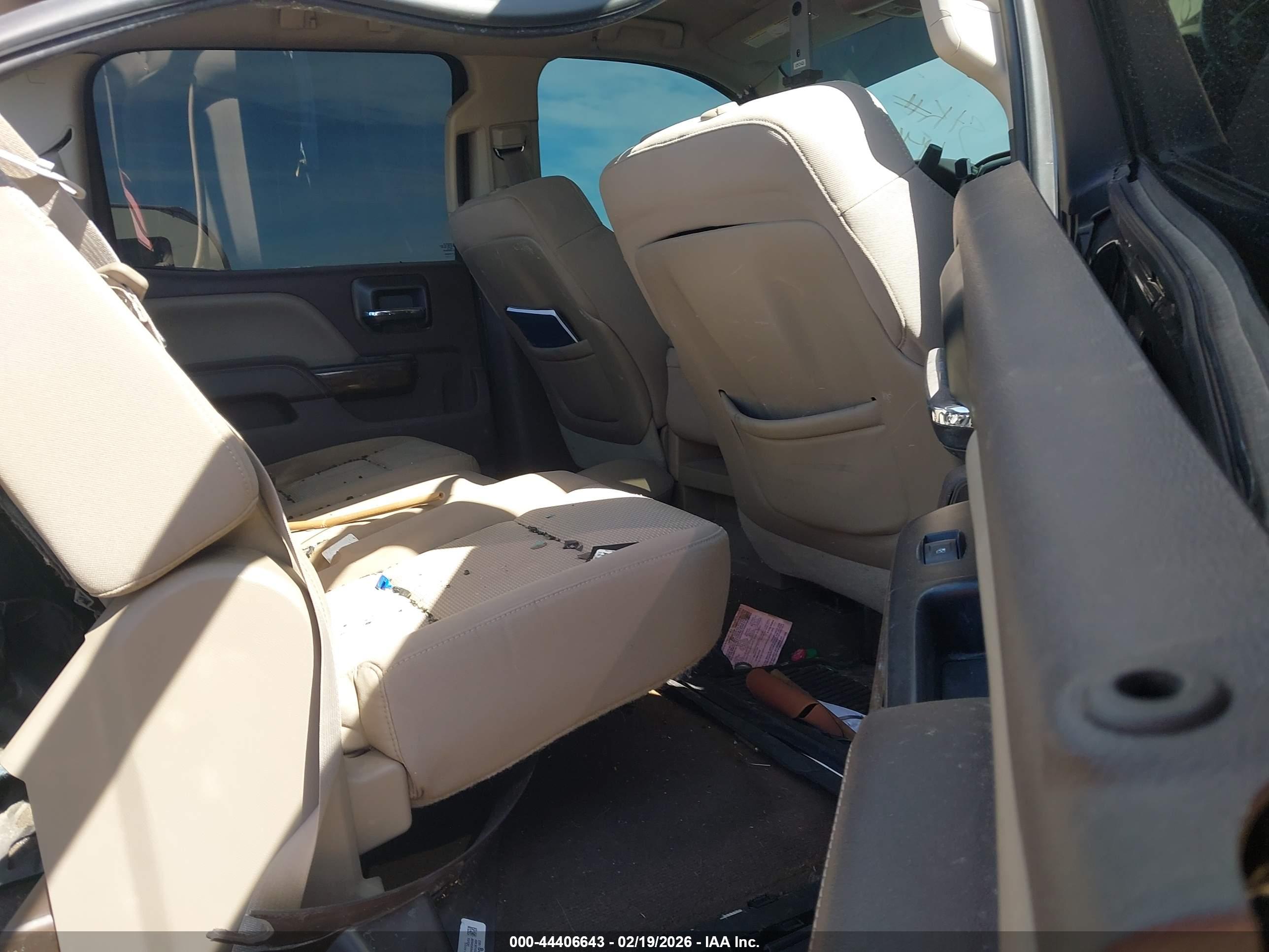 CHEVROLET SILVERADO image 8