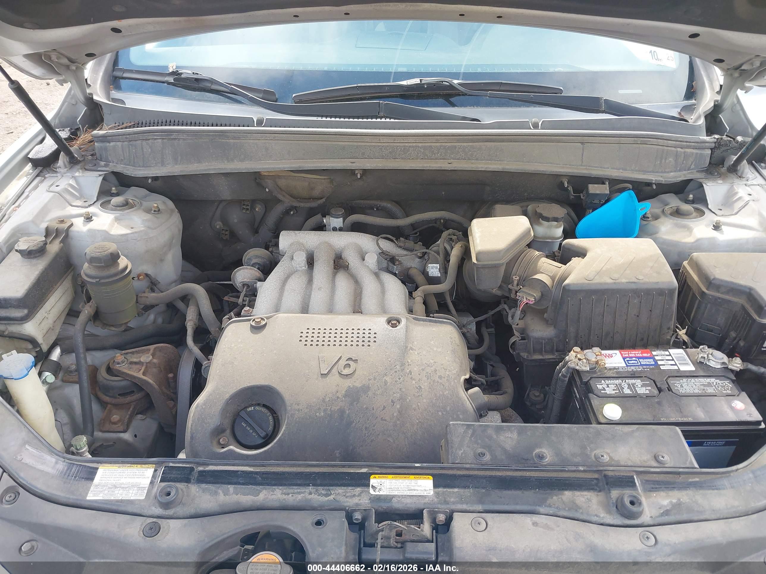 HYUNDAI SANTA image 10
