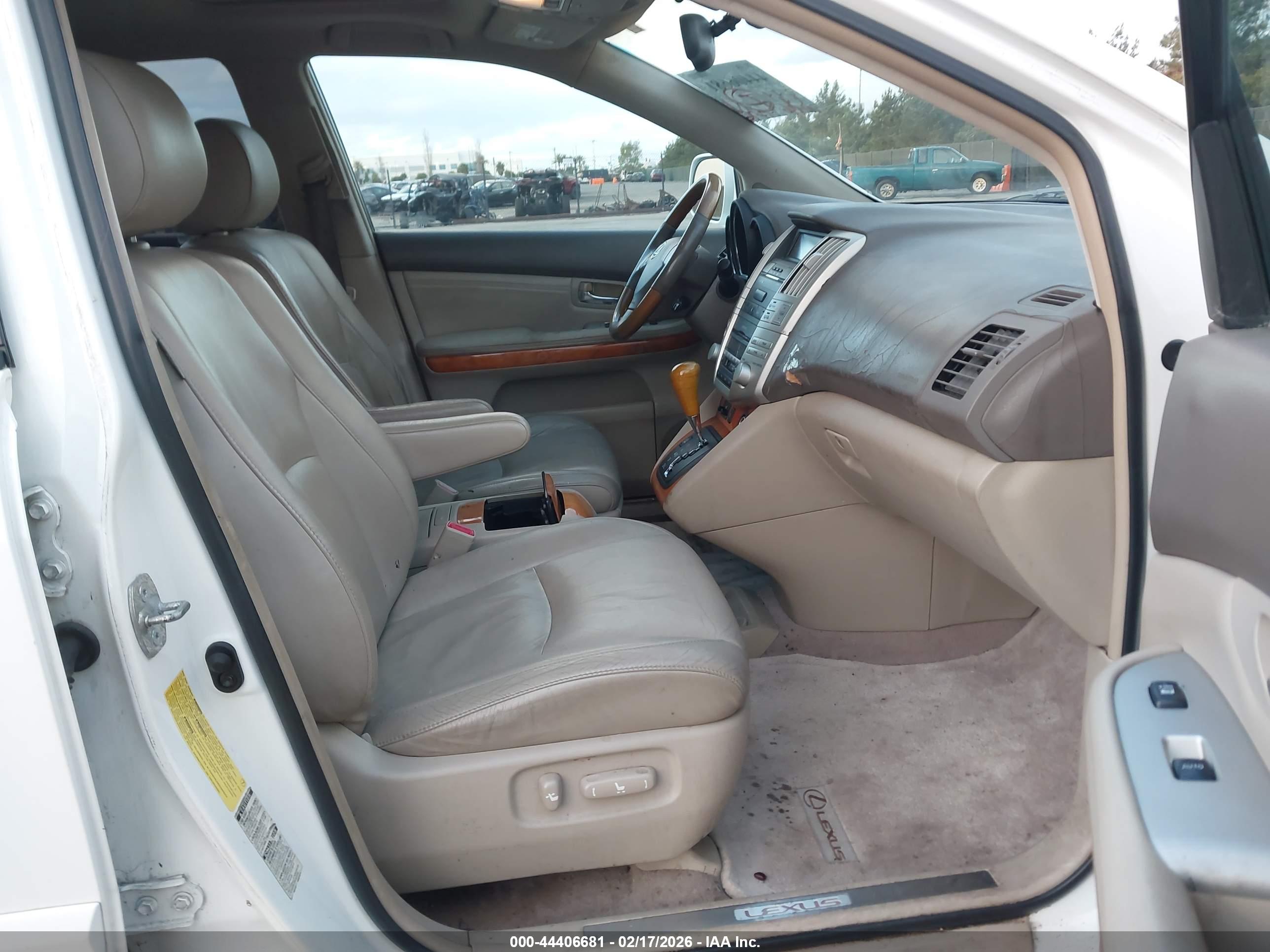 LEXUS RX image 5