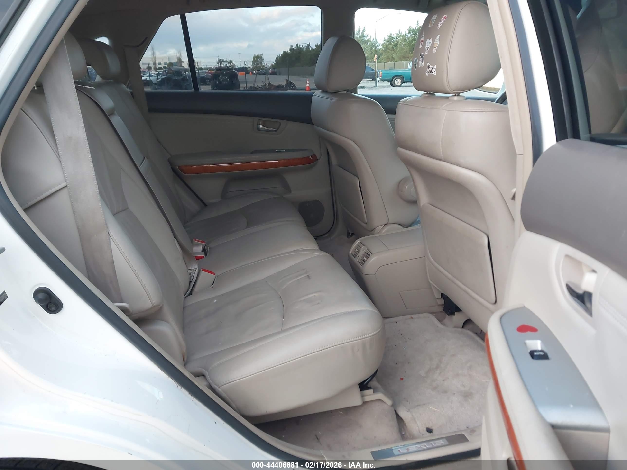 LEXUS RX image 8
