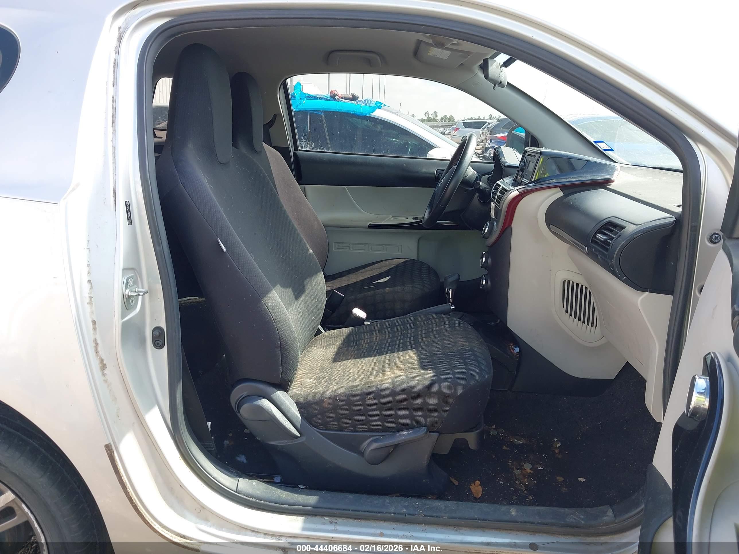 SCION IQ image 5