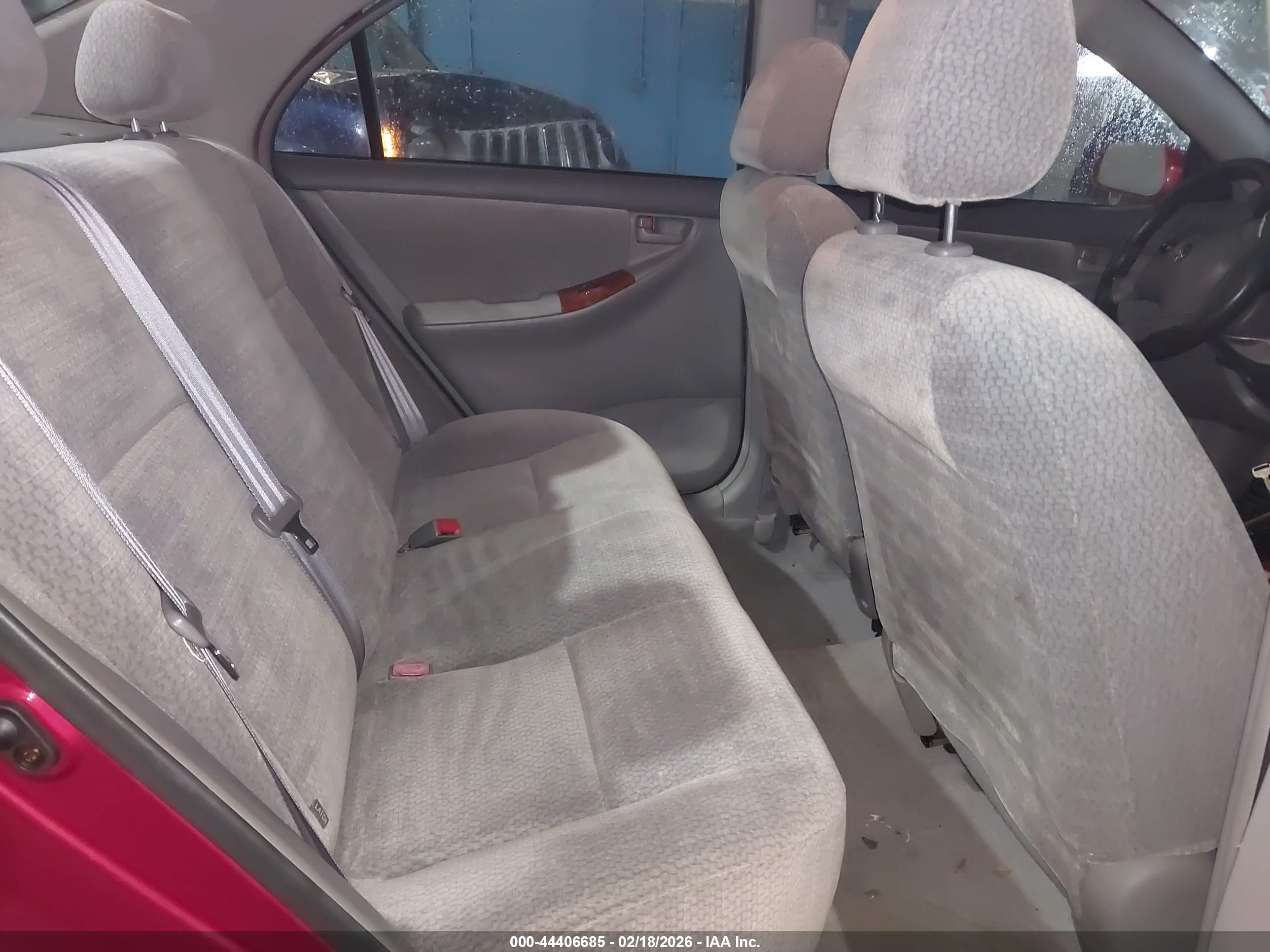 TOYOTA COROLLA image 8