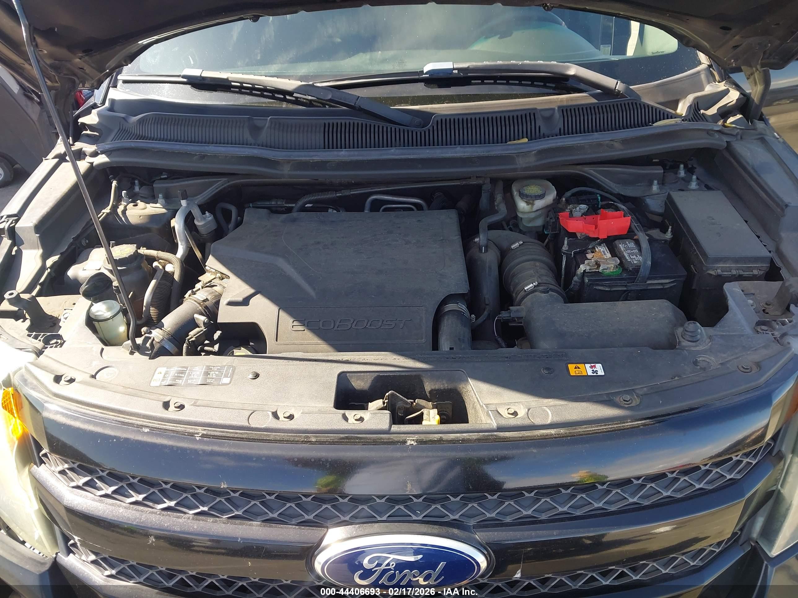 FORD EXPLORER image 10