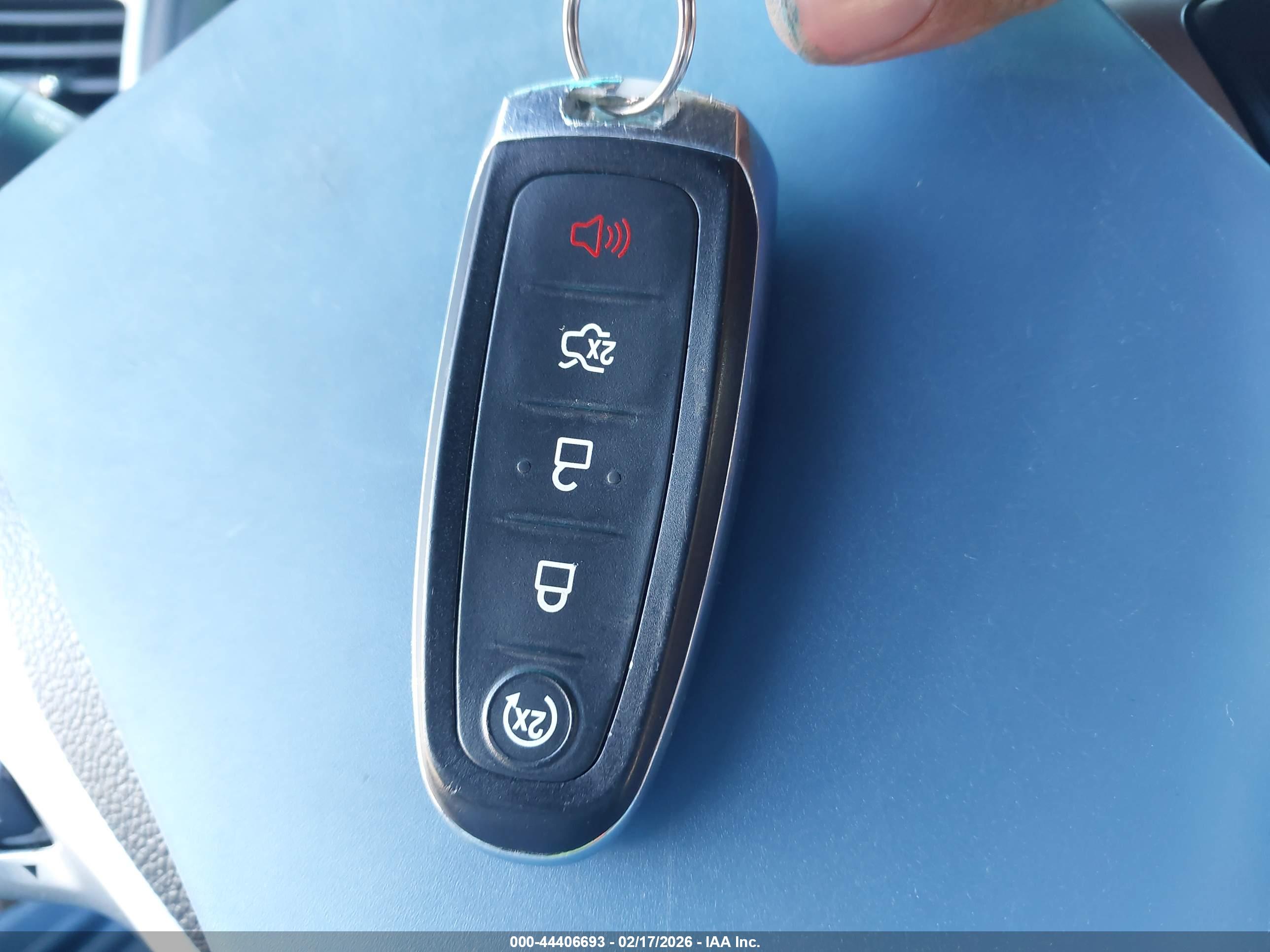 FORD EXPLORER image 11