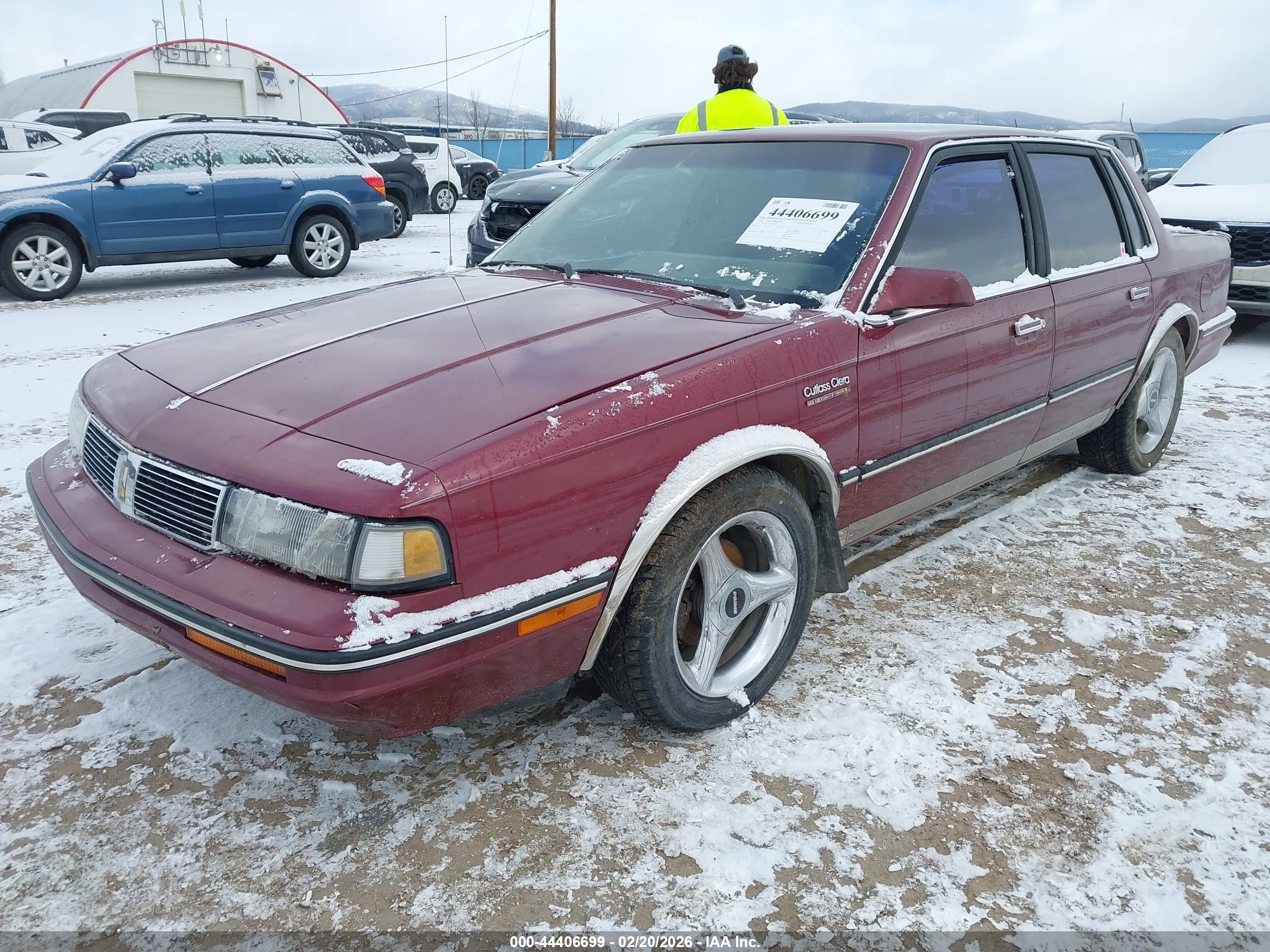 OLDSMOBILE CUTLASS image 2