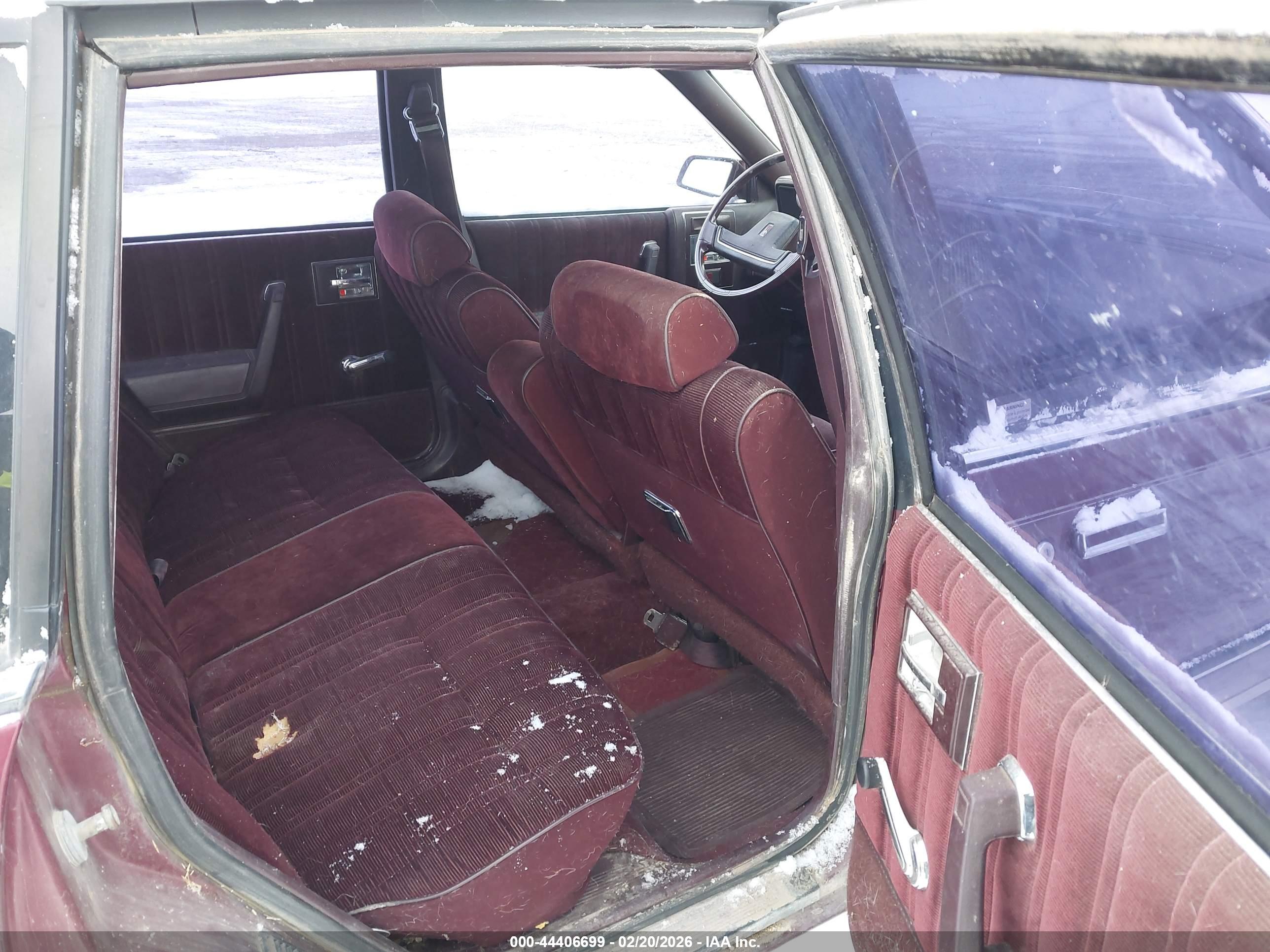 OLDSMOBILE CUTLASS image 8