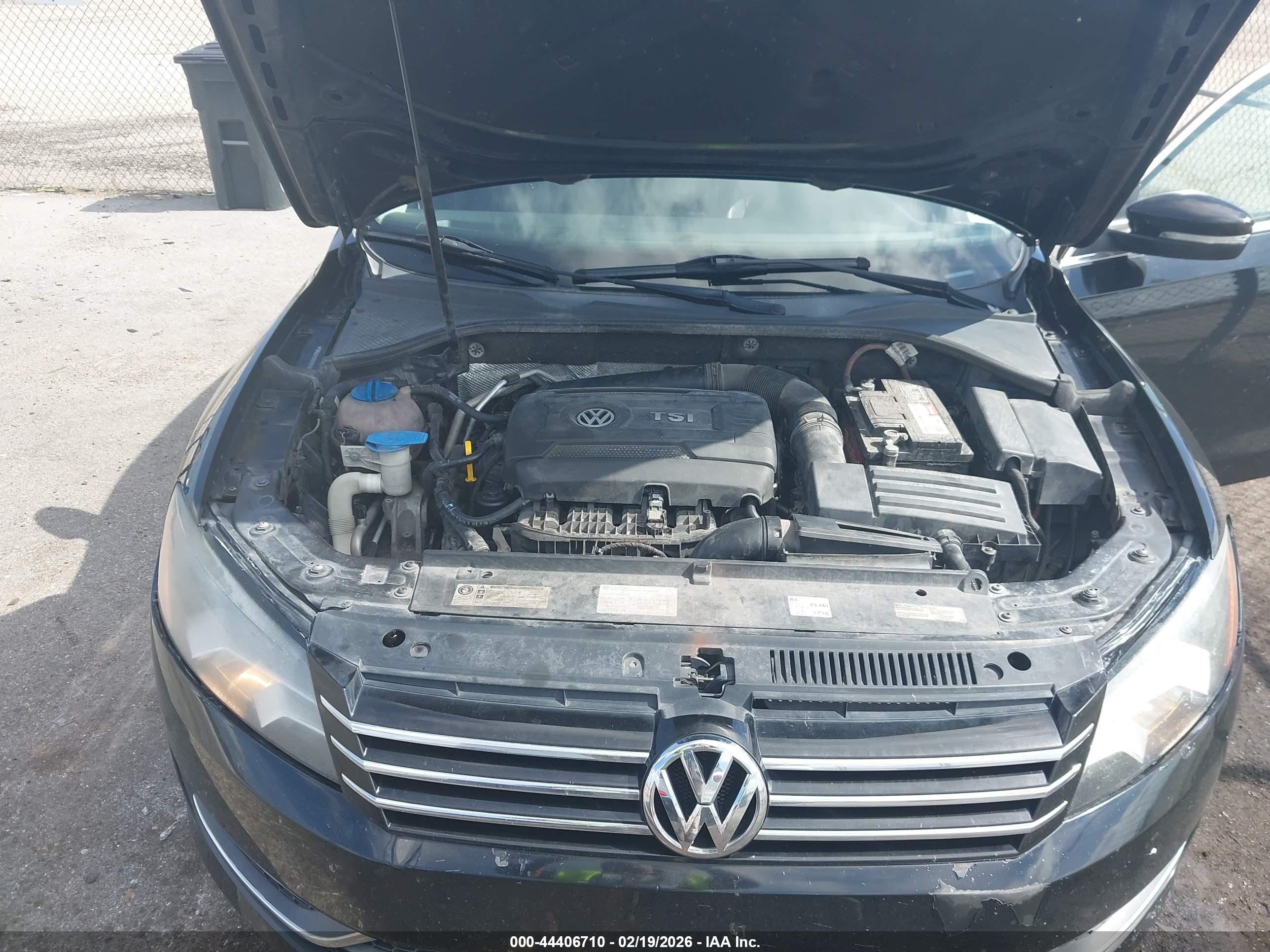 VOLKSWAGEN PASSAT image 10