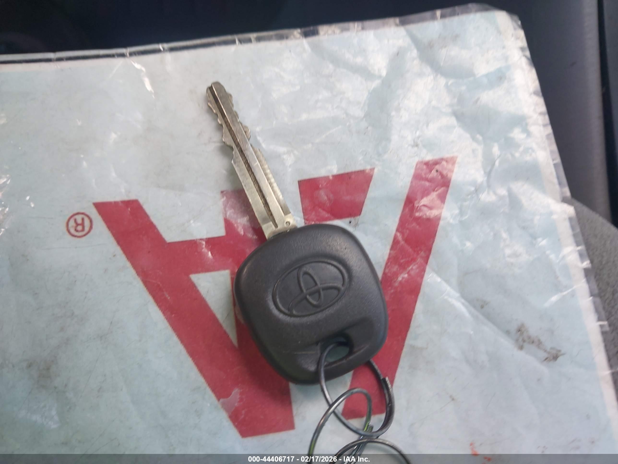 TOYOTA COROLLA image 11