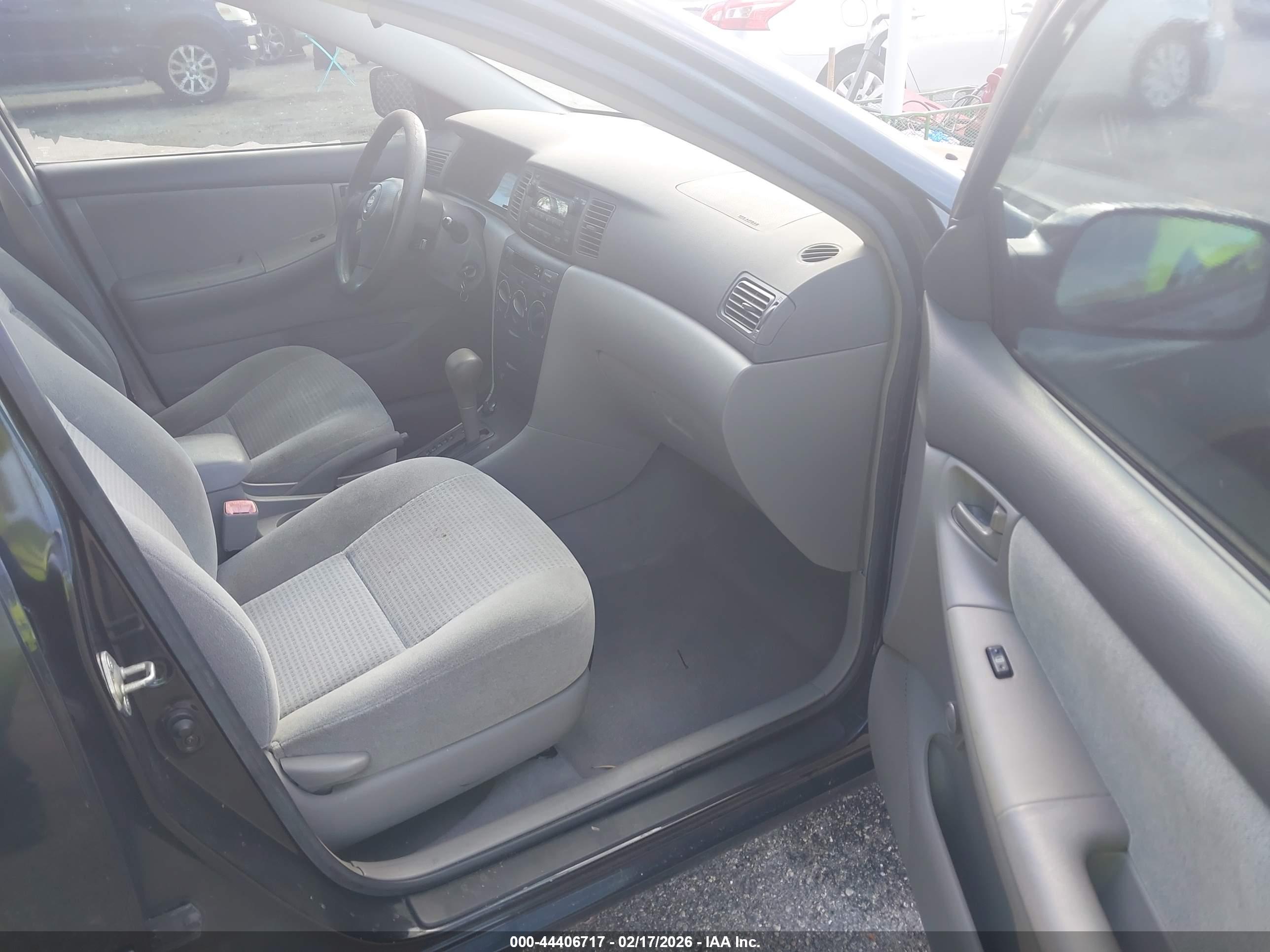 TOYOTA COROLLA image 5