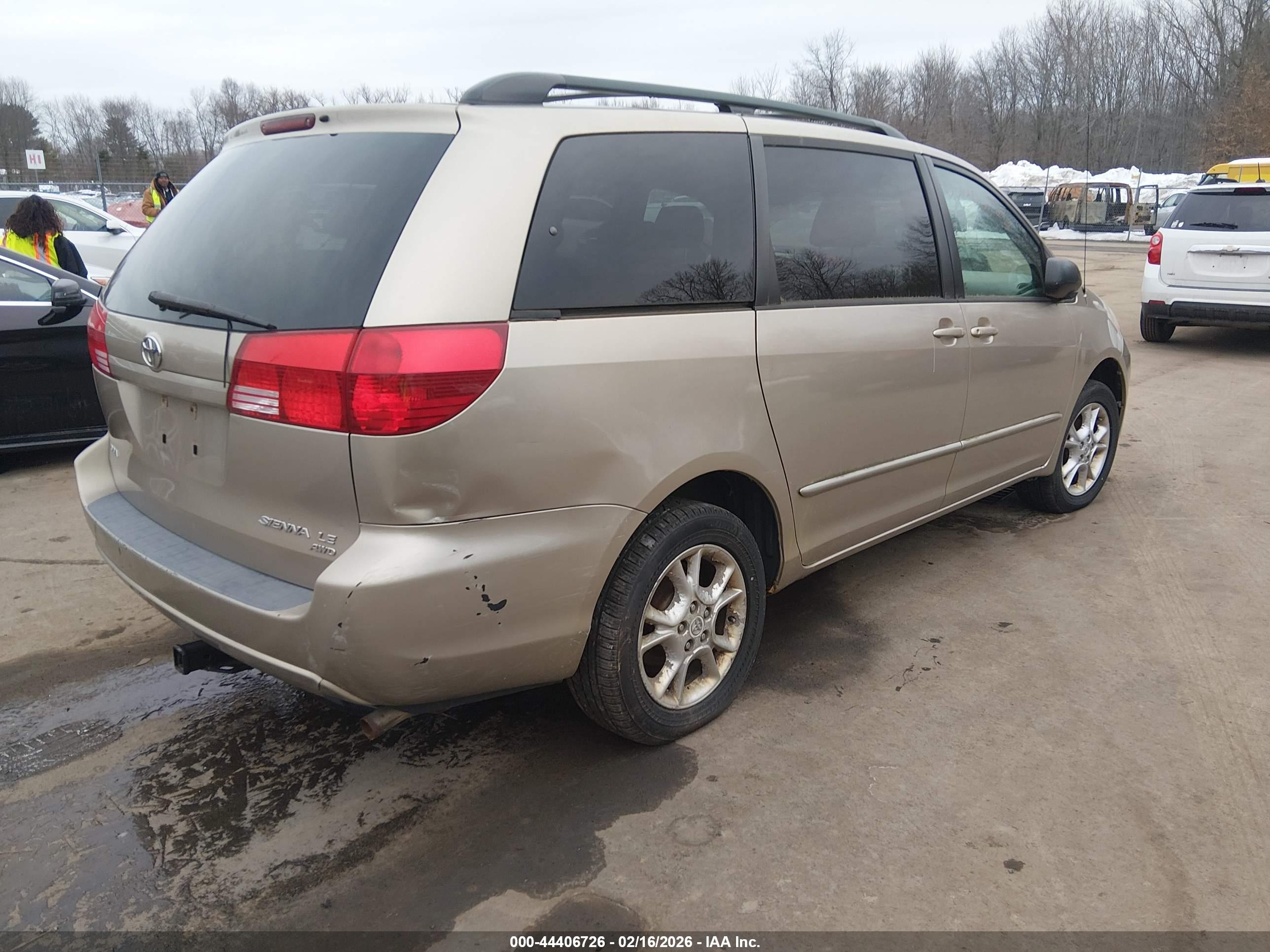 TOYOTA SIENNA image 4