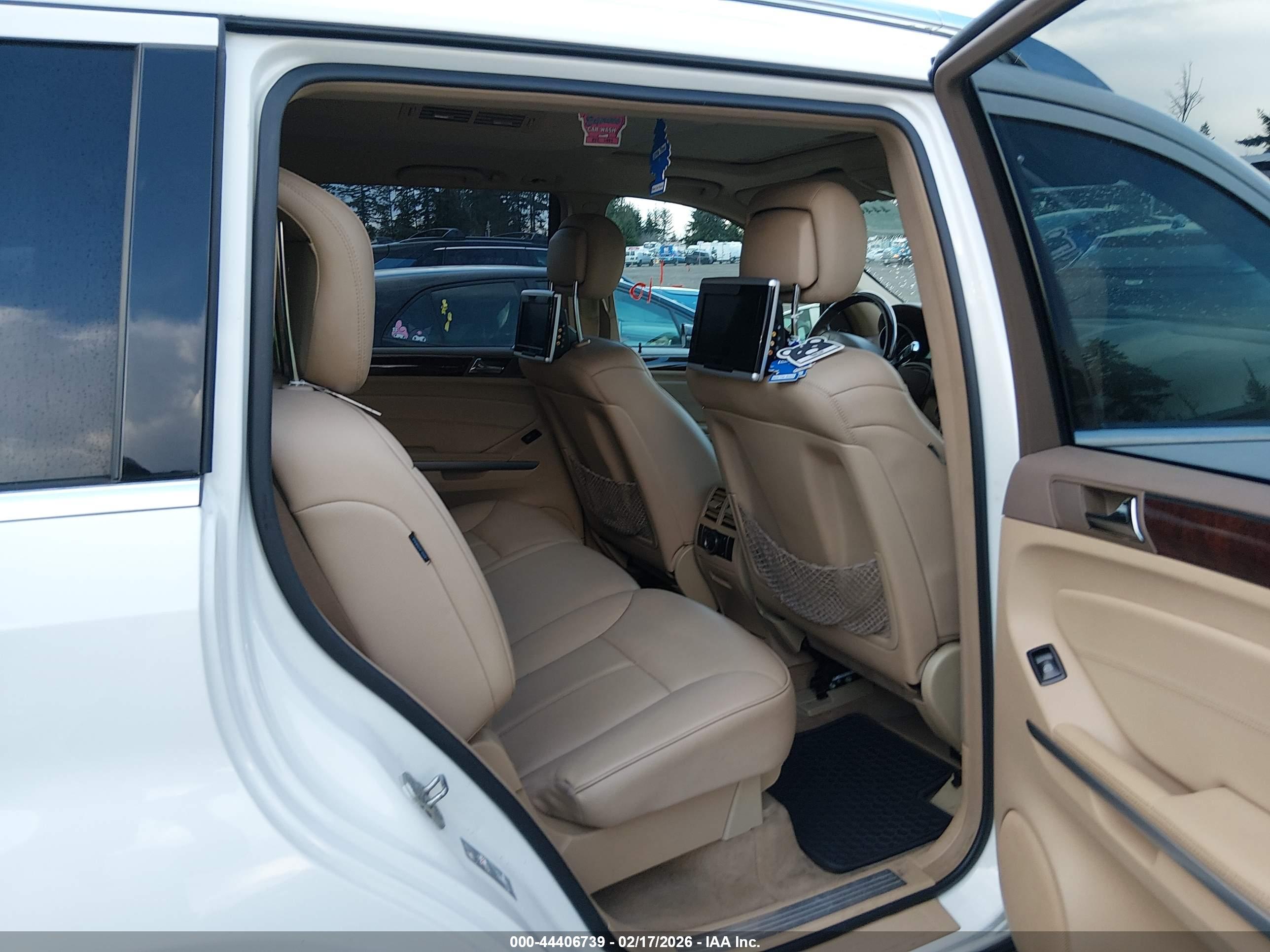 MERCEDES-BENZ GL image 8
