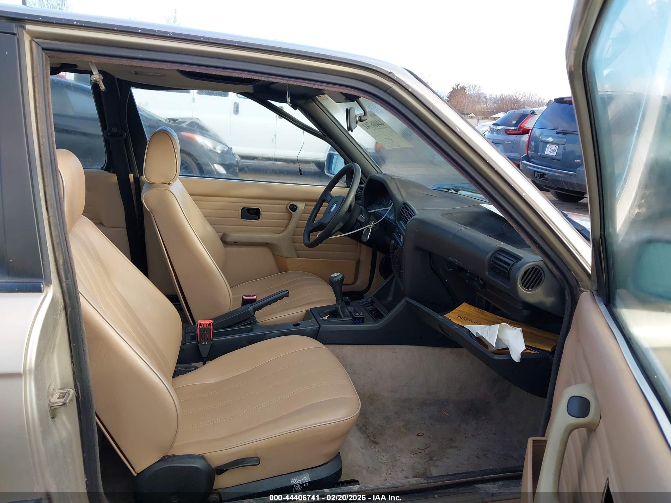 BMW 325 image 5