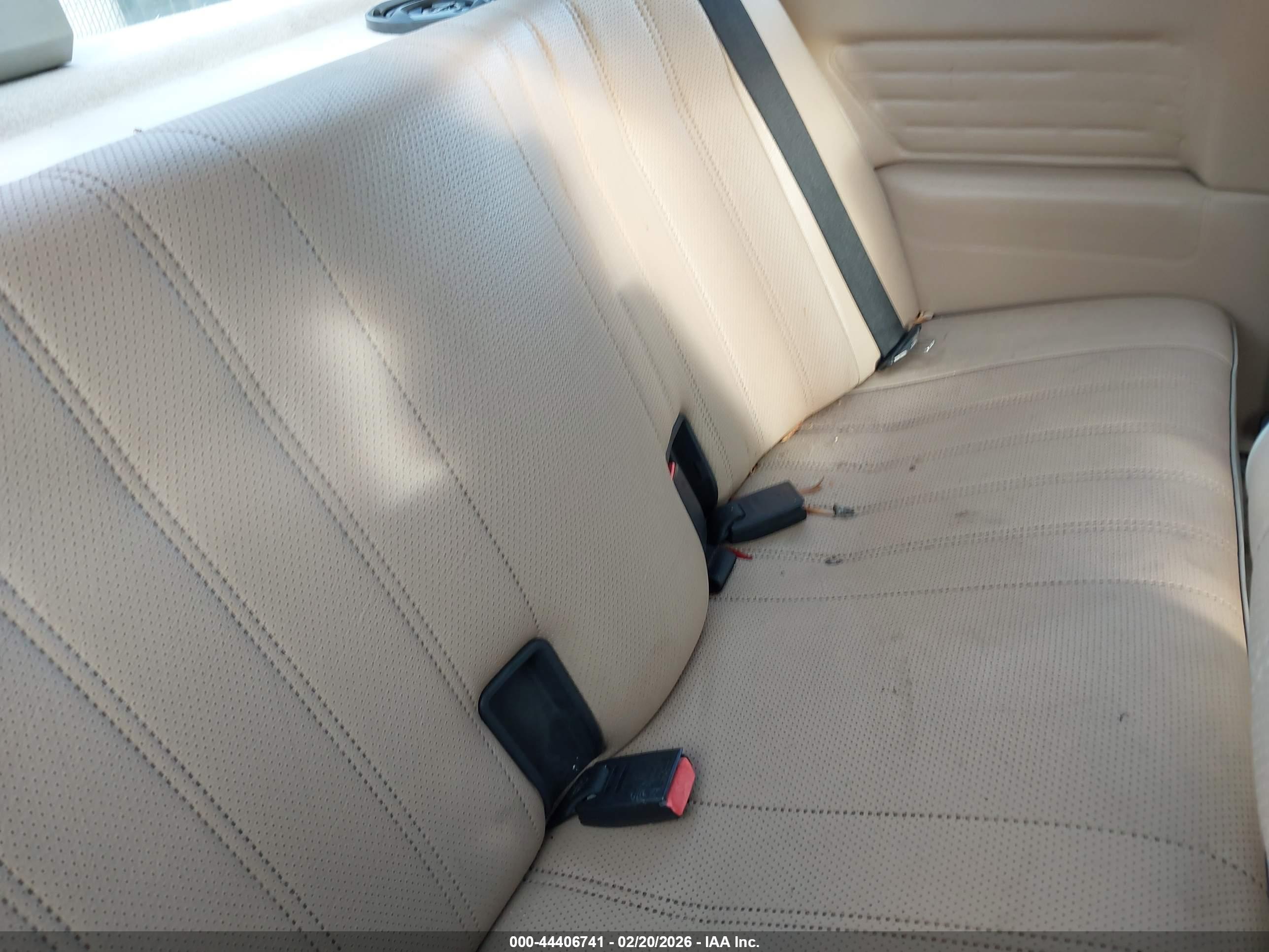 BMW 325 image 8