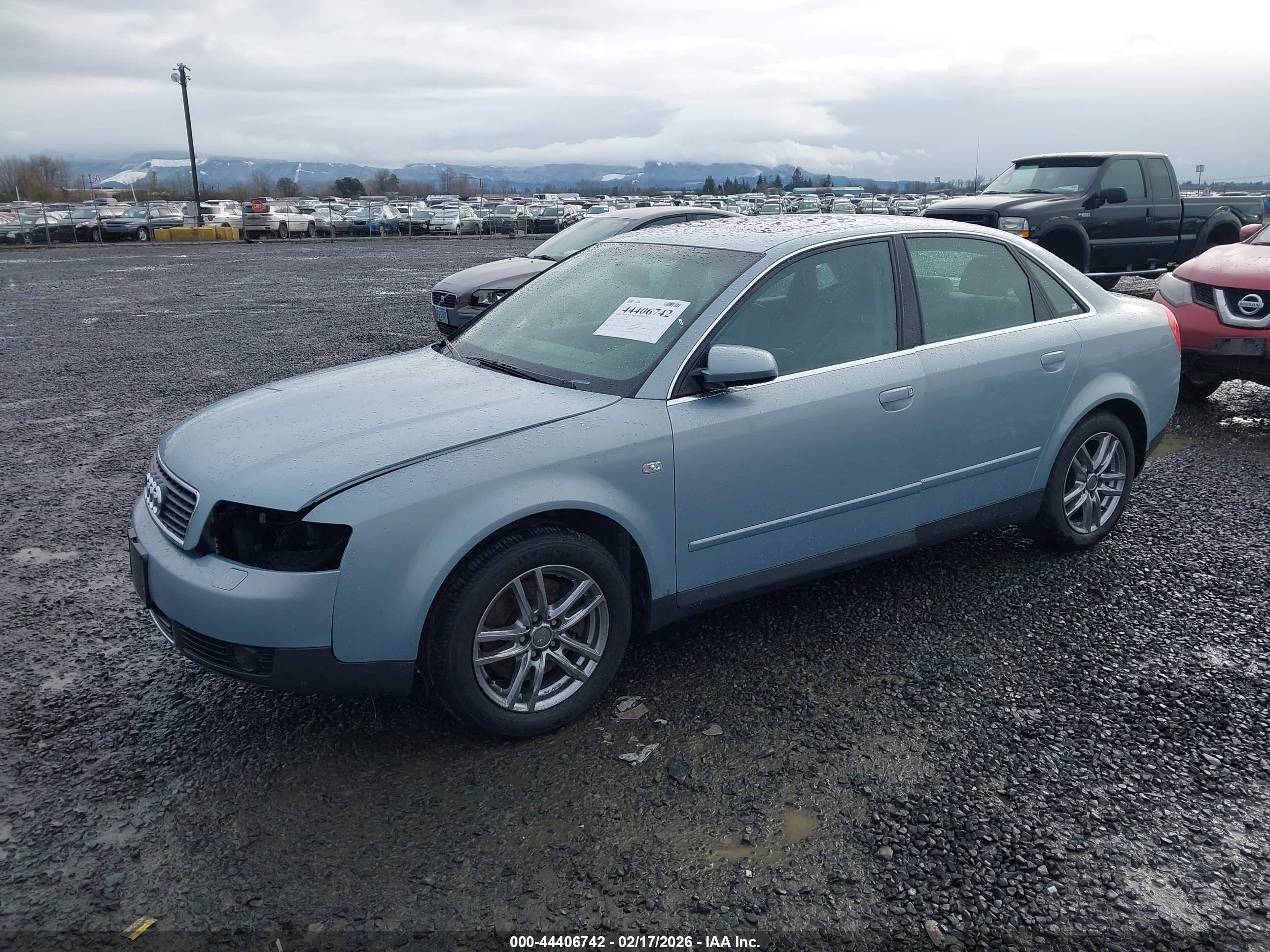AUDI A4 image 2