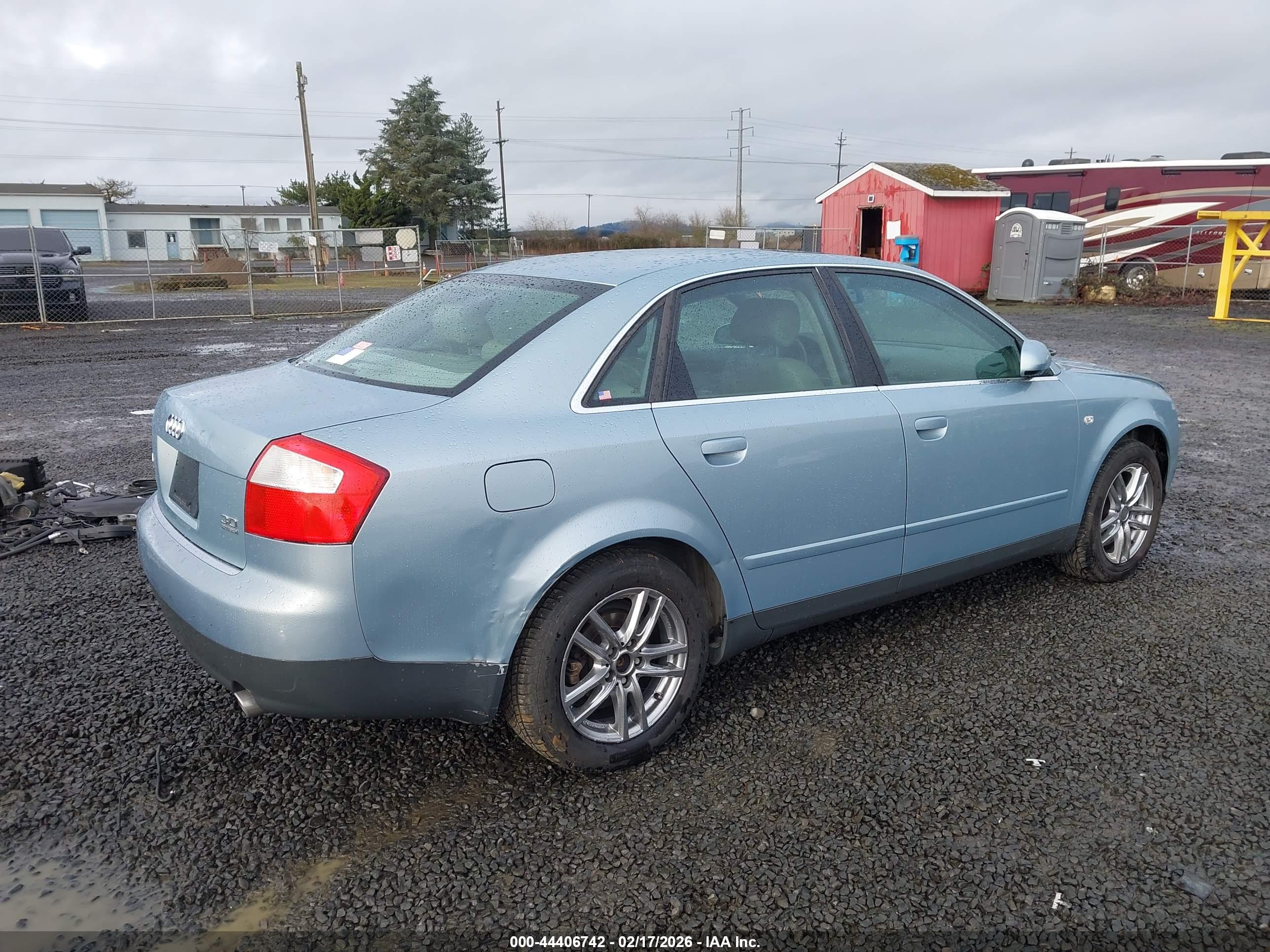 AUDI A4 image 4