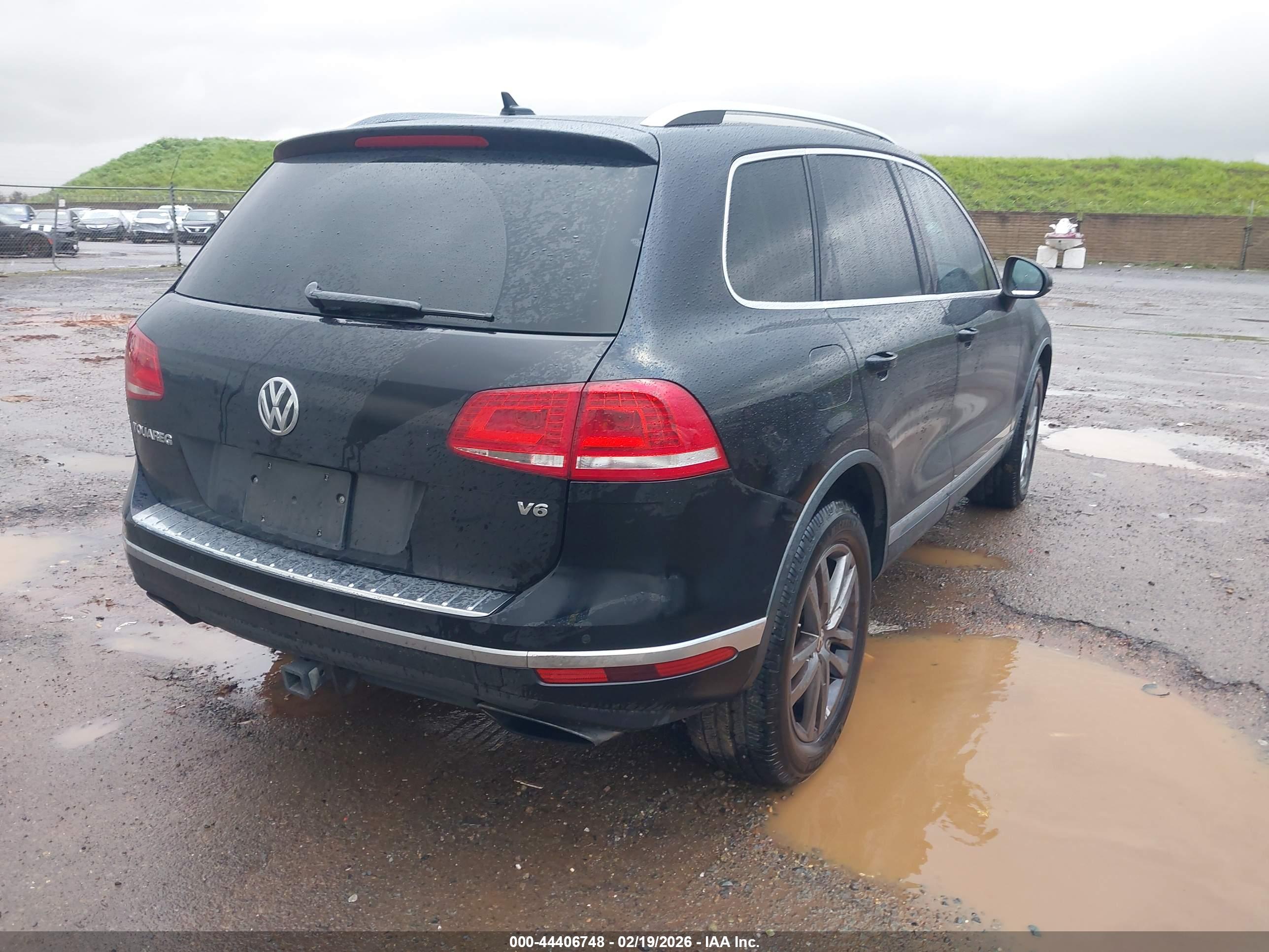 VOLKSWAGEN TOUAREG image 4