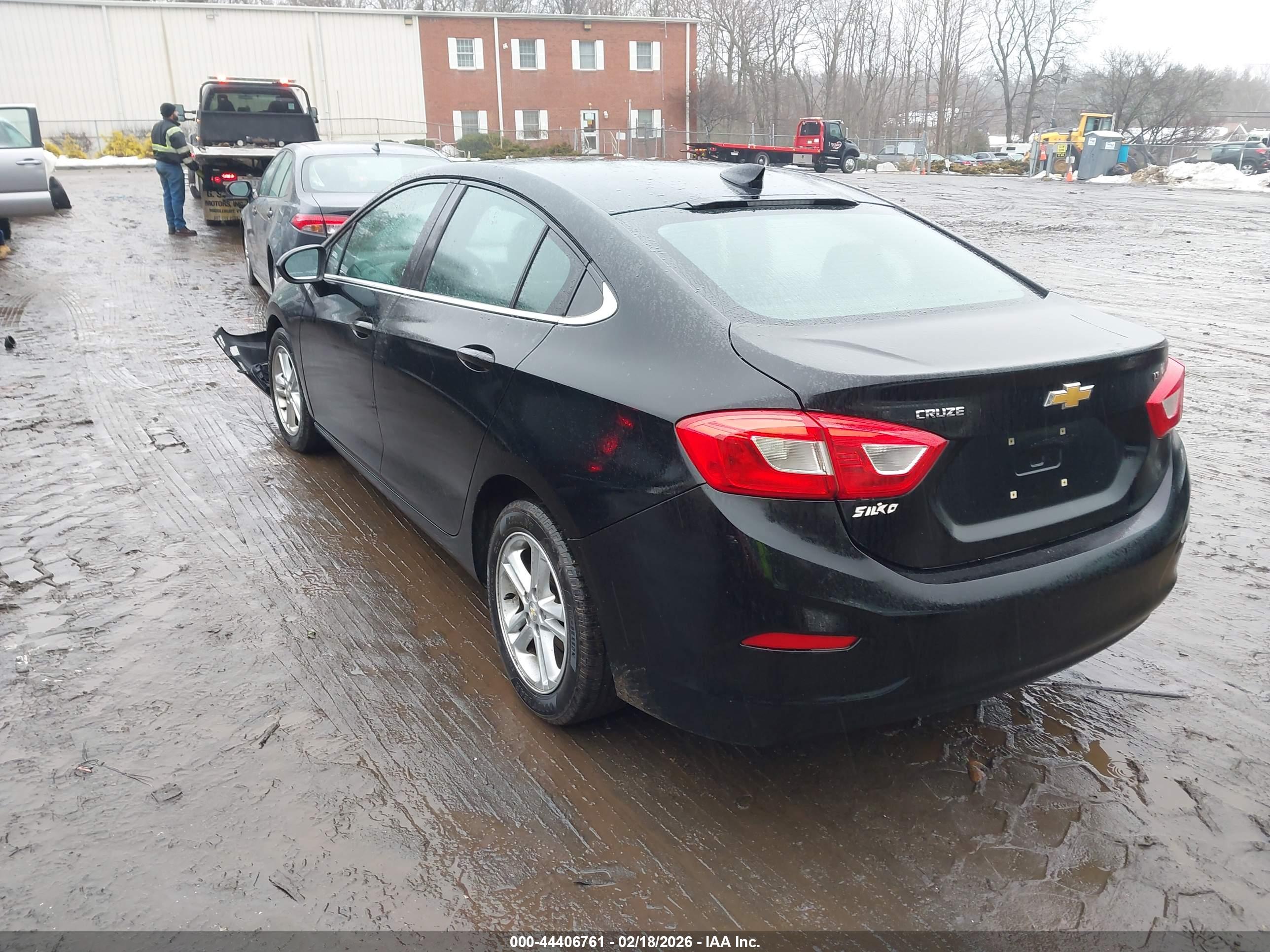 CHEVROLET CRUZE image 3