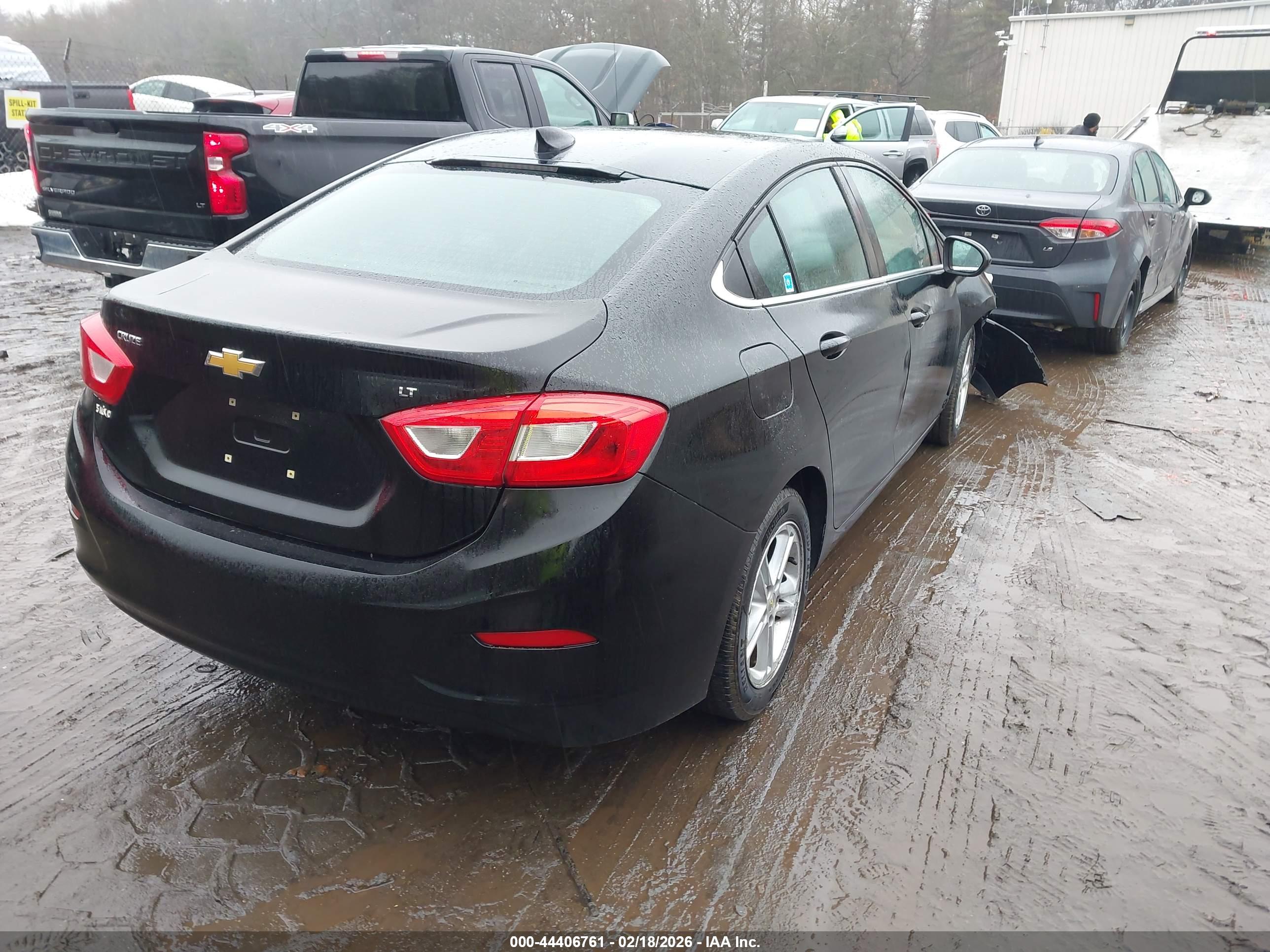 CHEVROLET CRUZE image 4