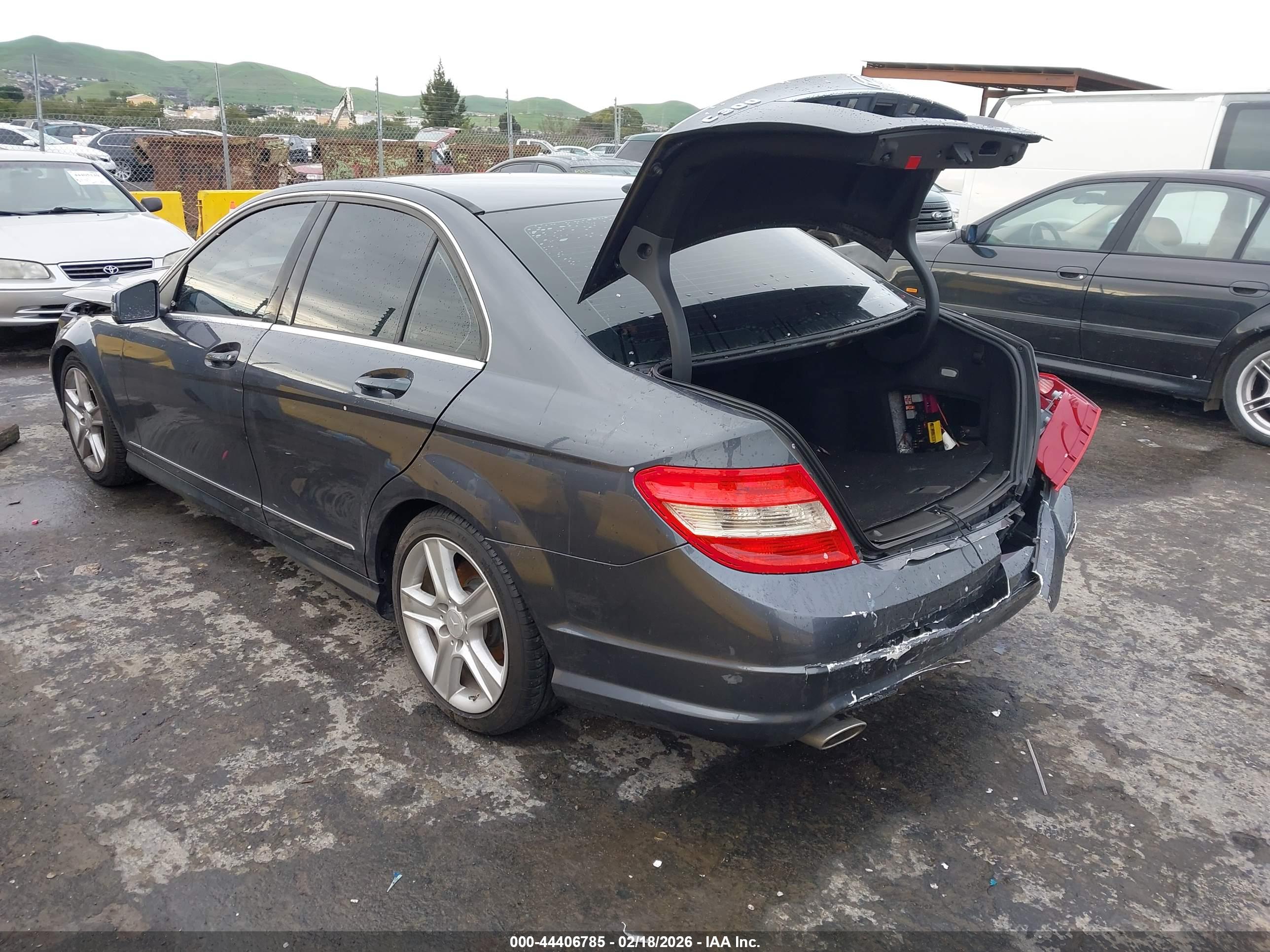 MERCEDES-BENZ C image 3