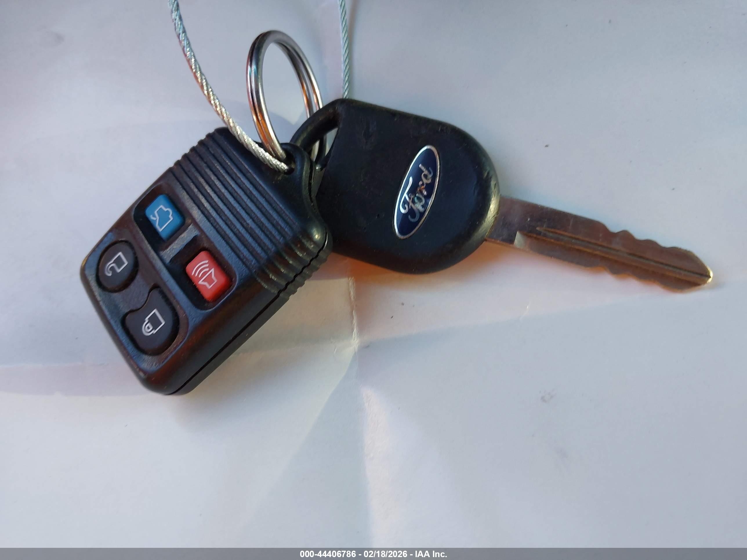 FORD EXPLORER image 11