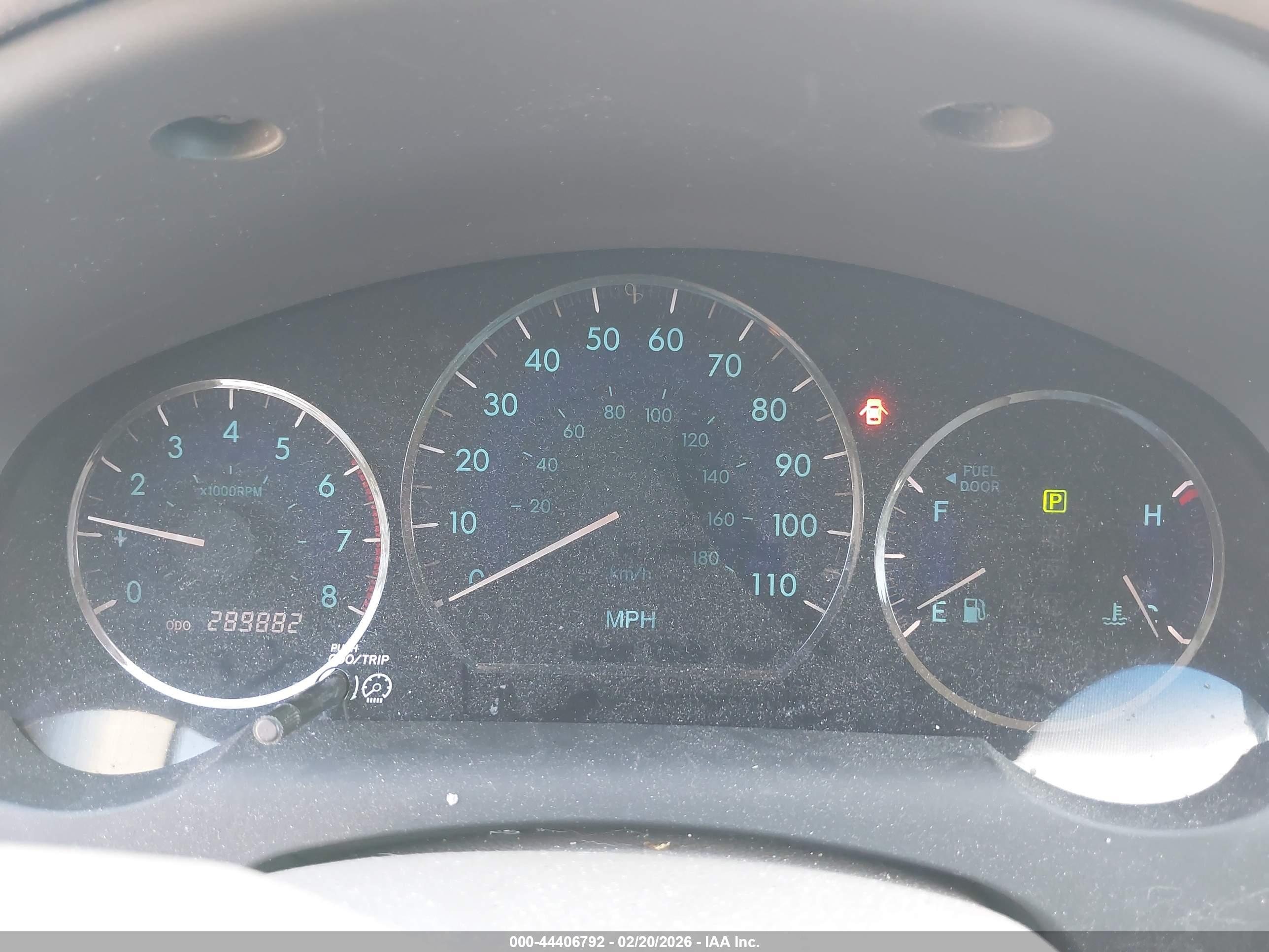 TOYOTA SIENNA image 7