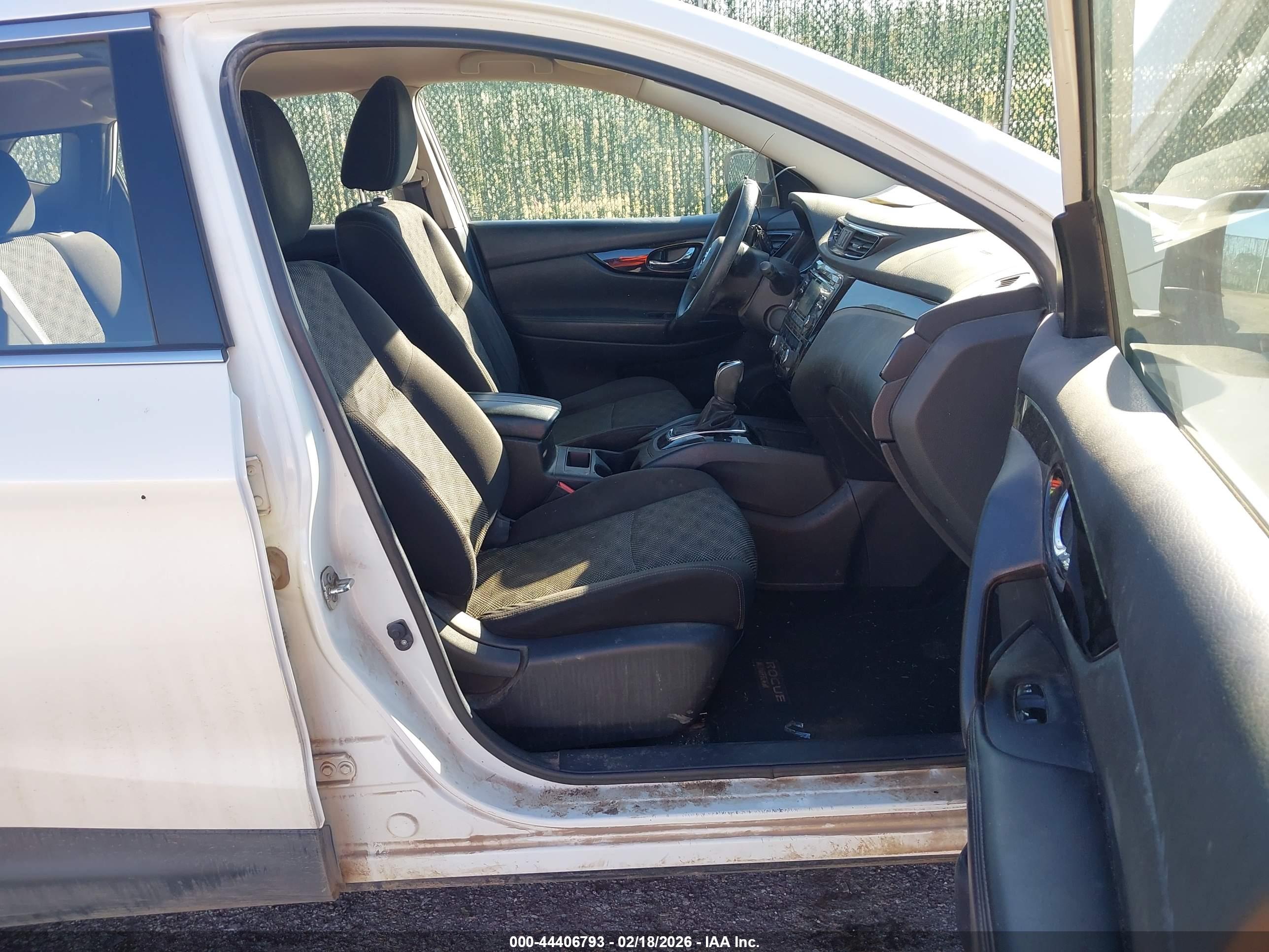 NISSAN ROGUE image 5