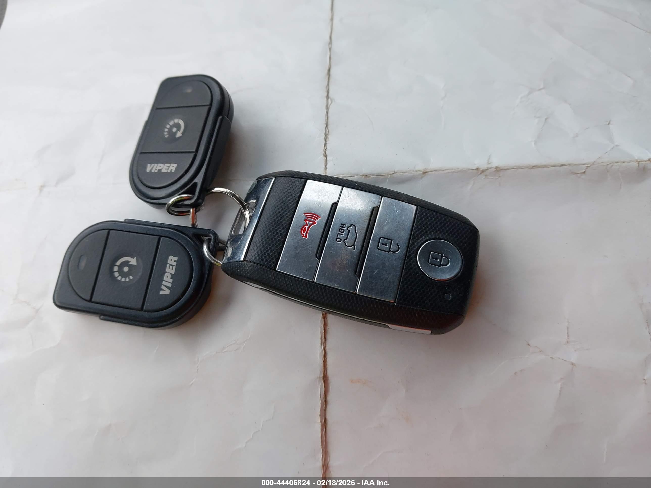 KIA SPORTAGE image 11