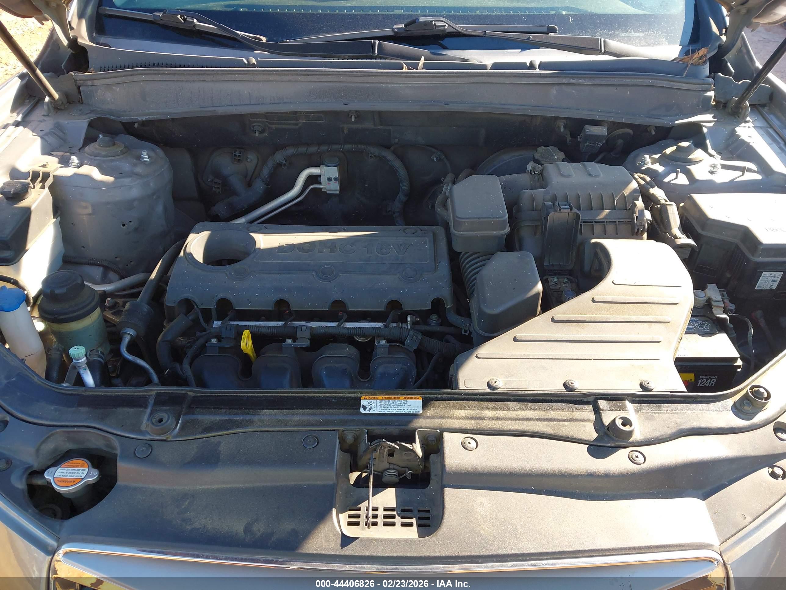 HYUNDAI SANTA image 10