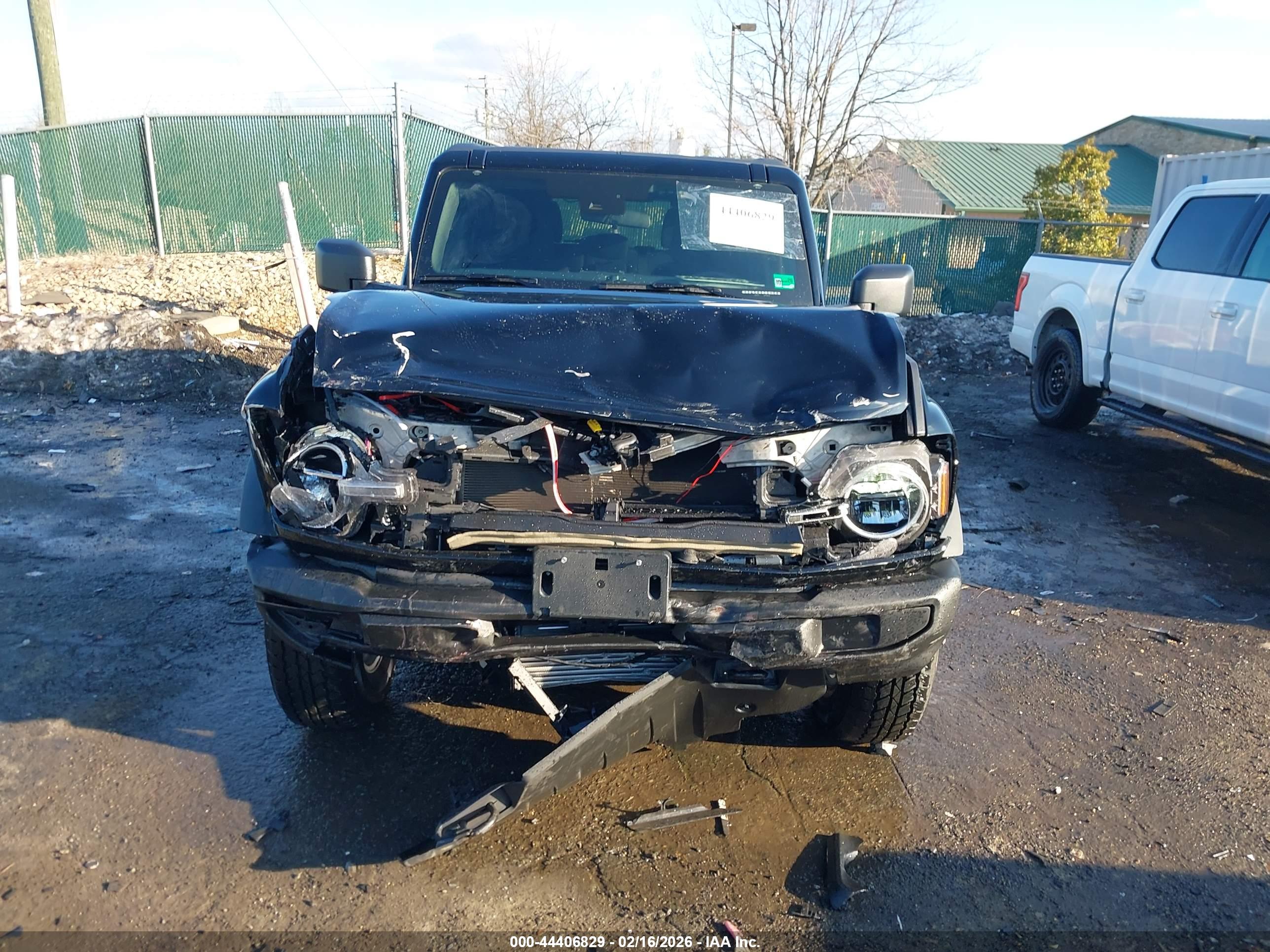 FORD BRONCO image 6