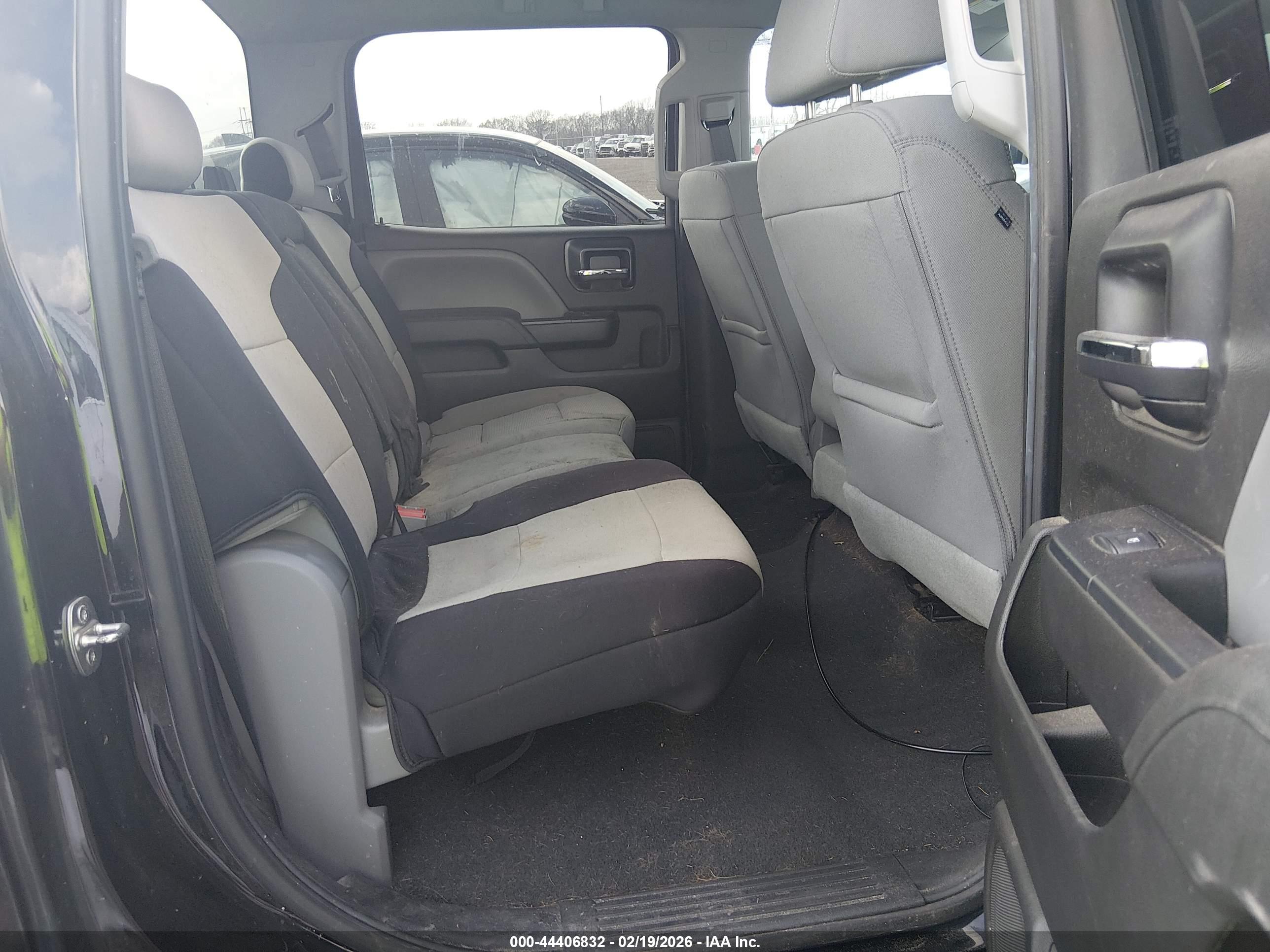 CHEVROLET SILVERADO image 8