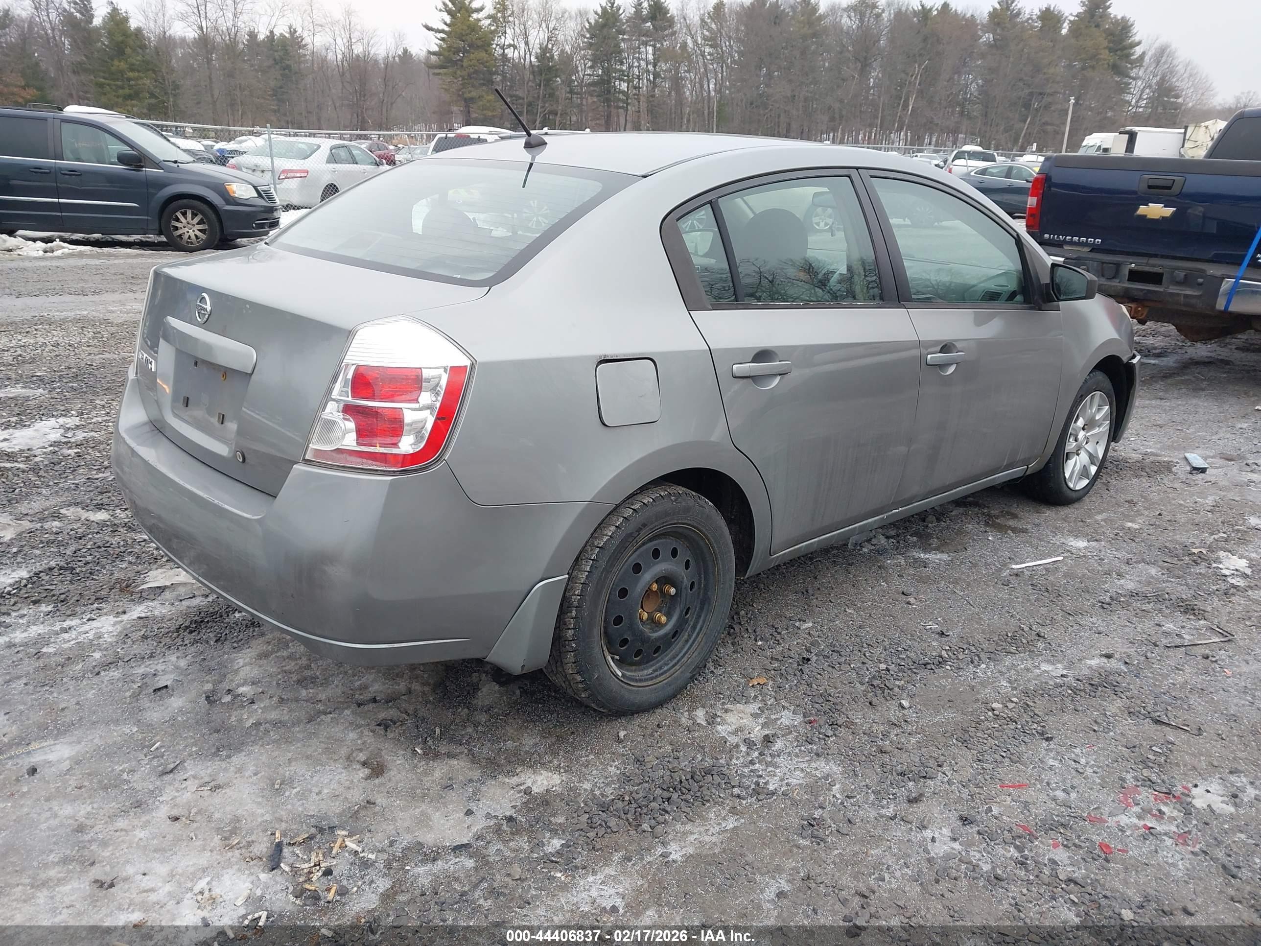 NISSAN SENTRA image 4