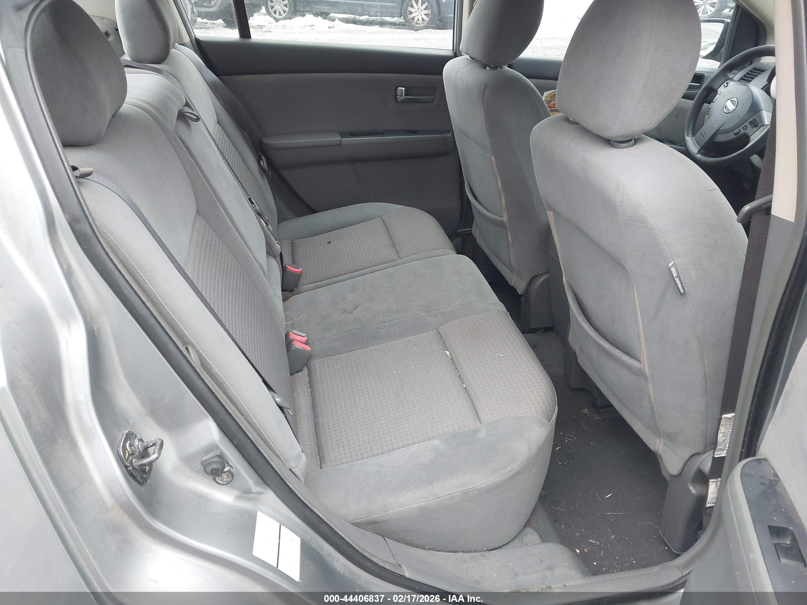 NISSAN SENTRA image 8