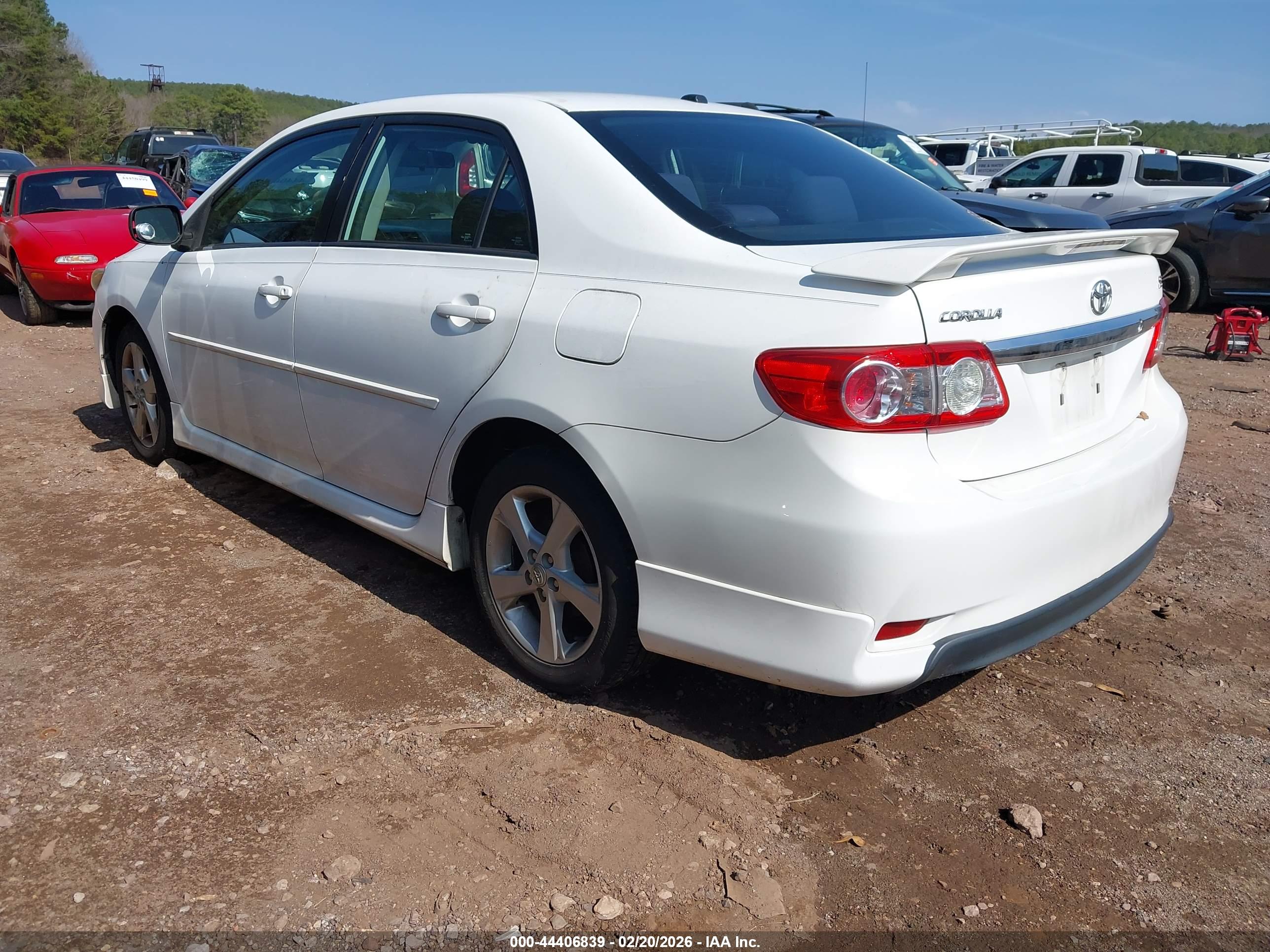 TOYOTA COROLLA image 3