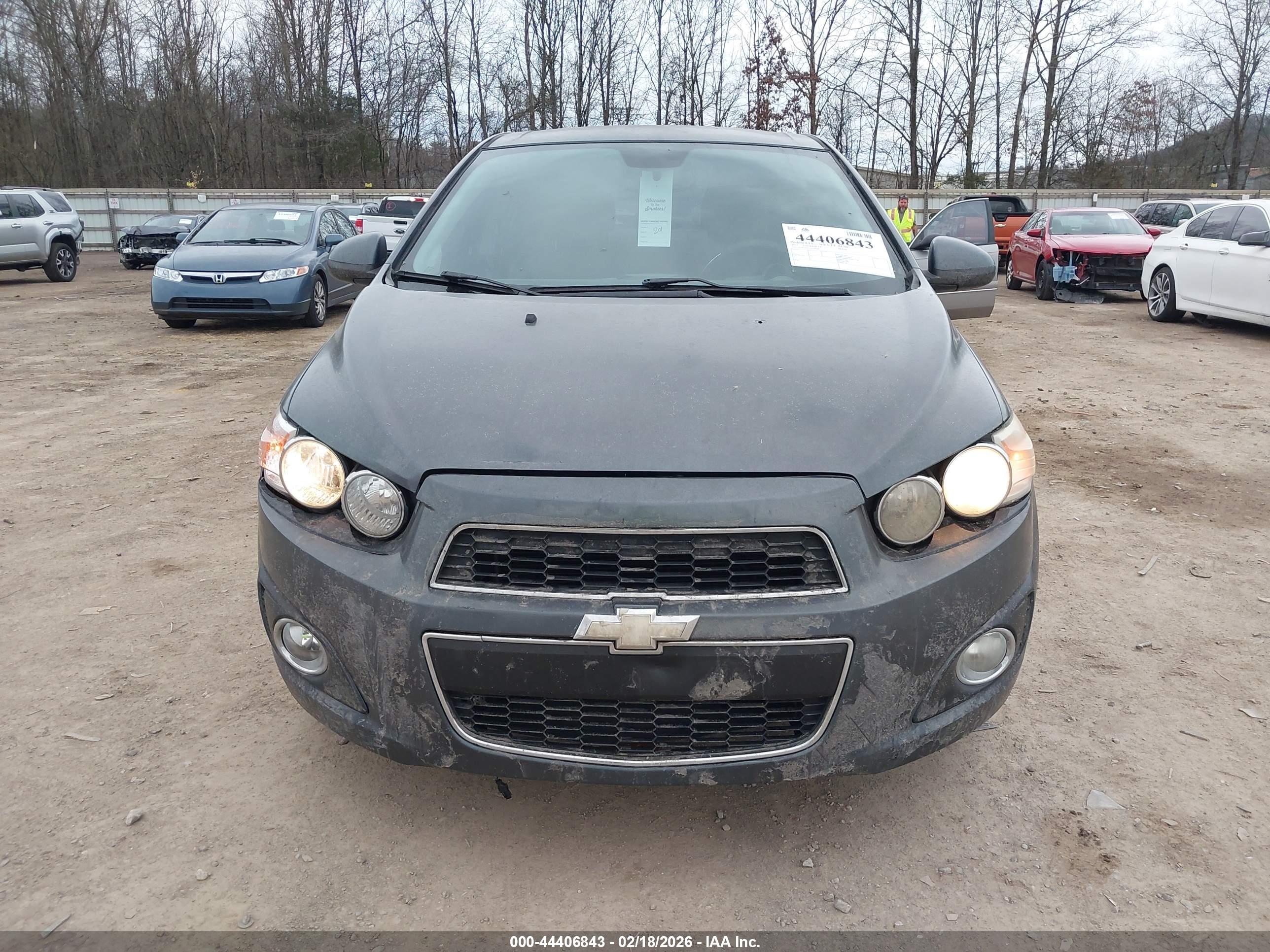 CHEVROLET SONIC image 6