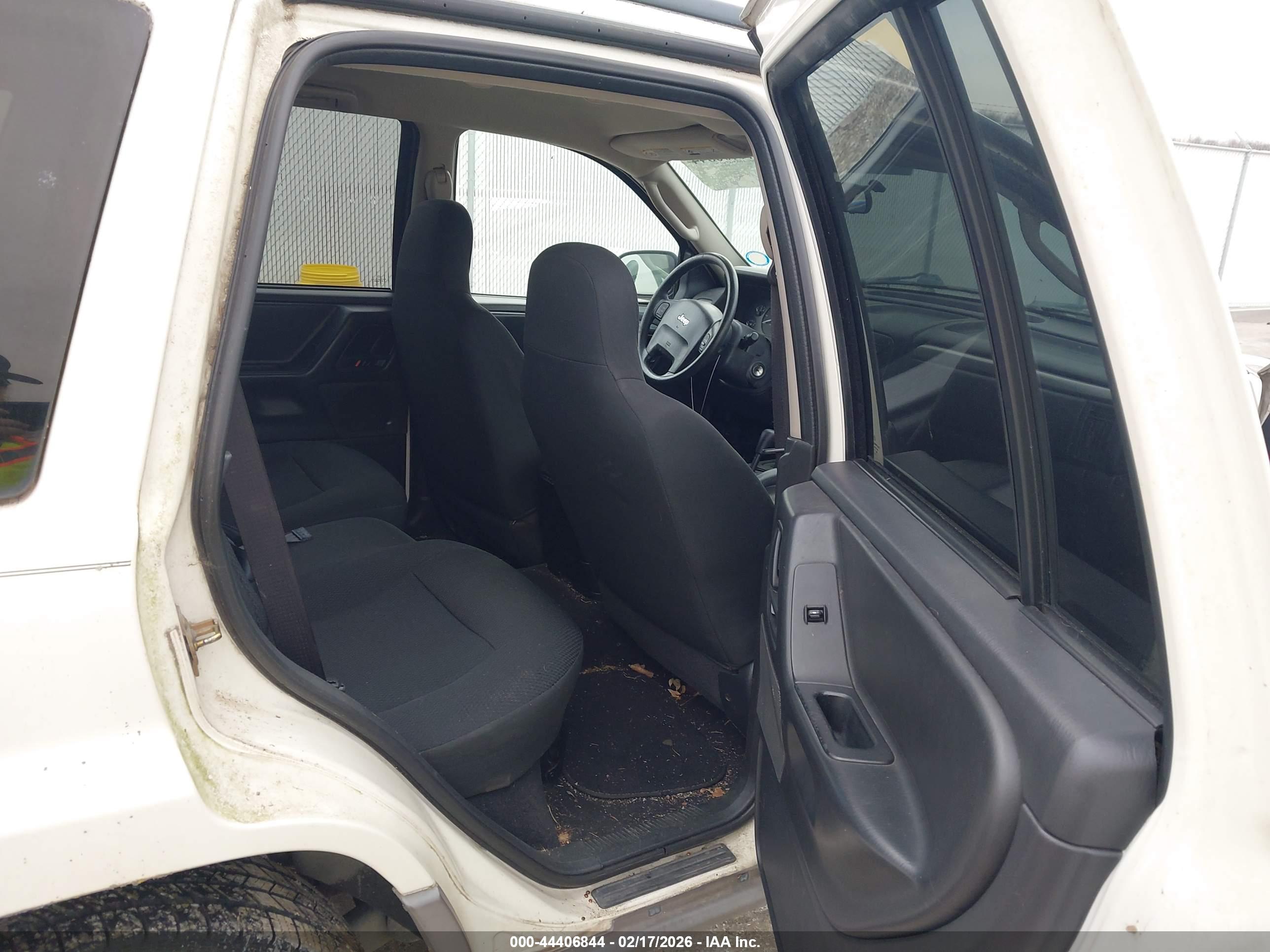 JEEP GRAND image 8