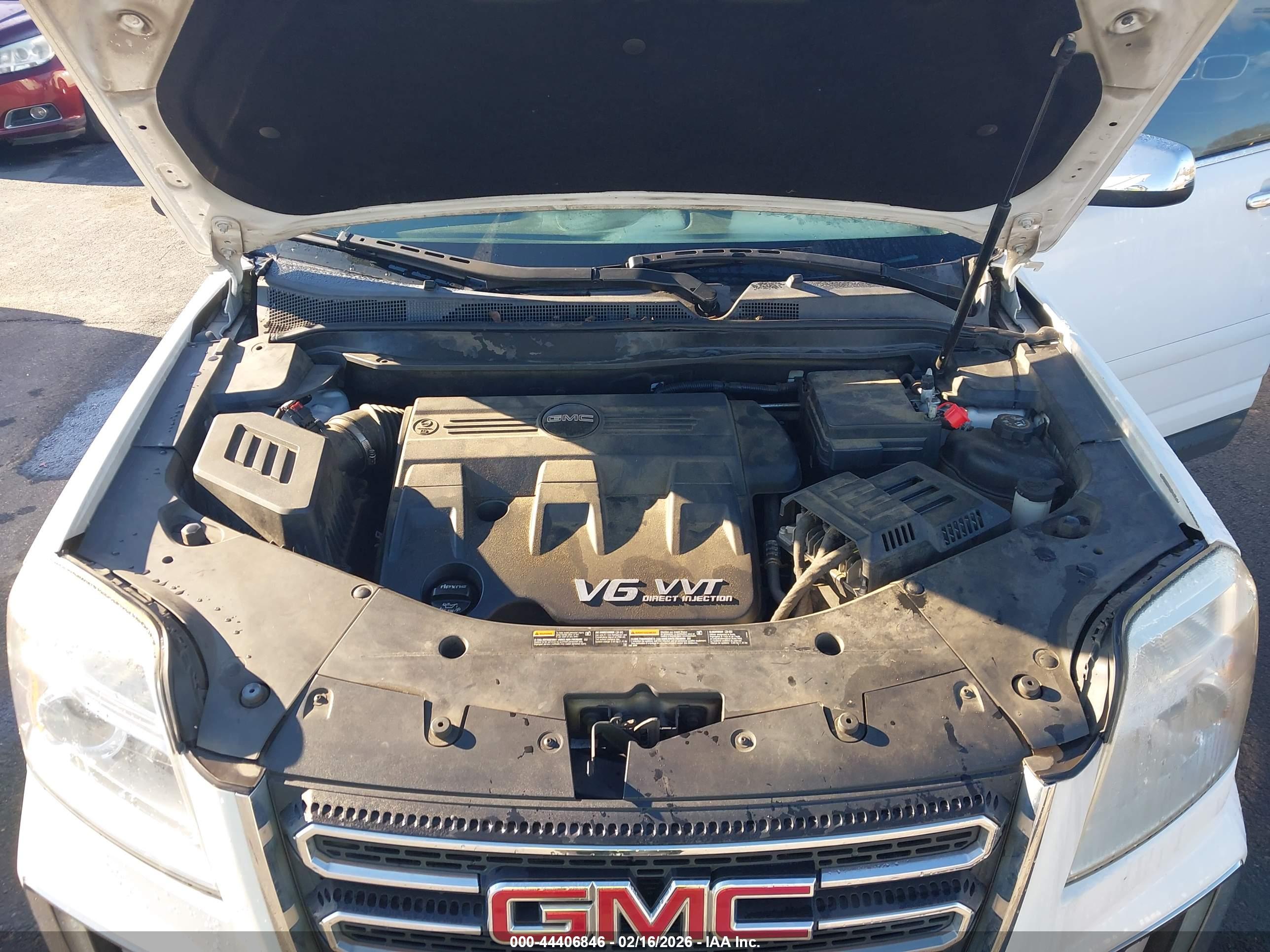 GMC TERRAIN image 10