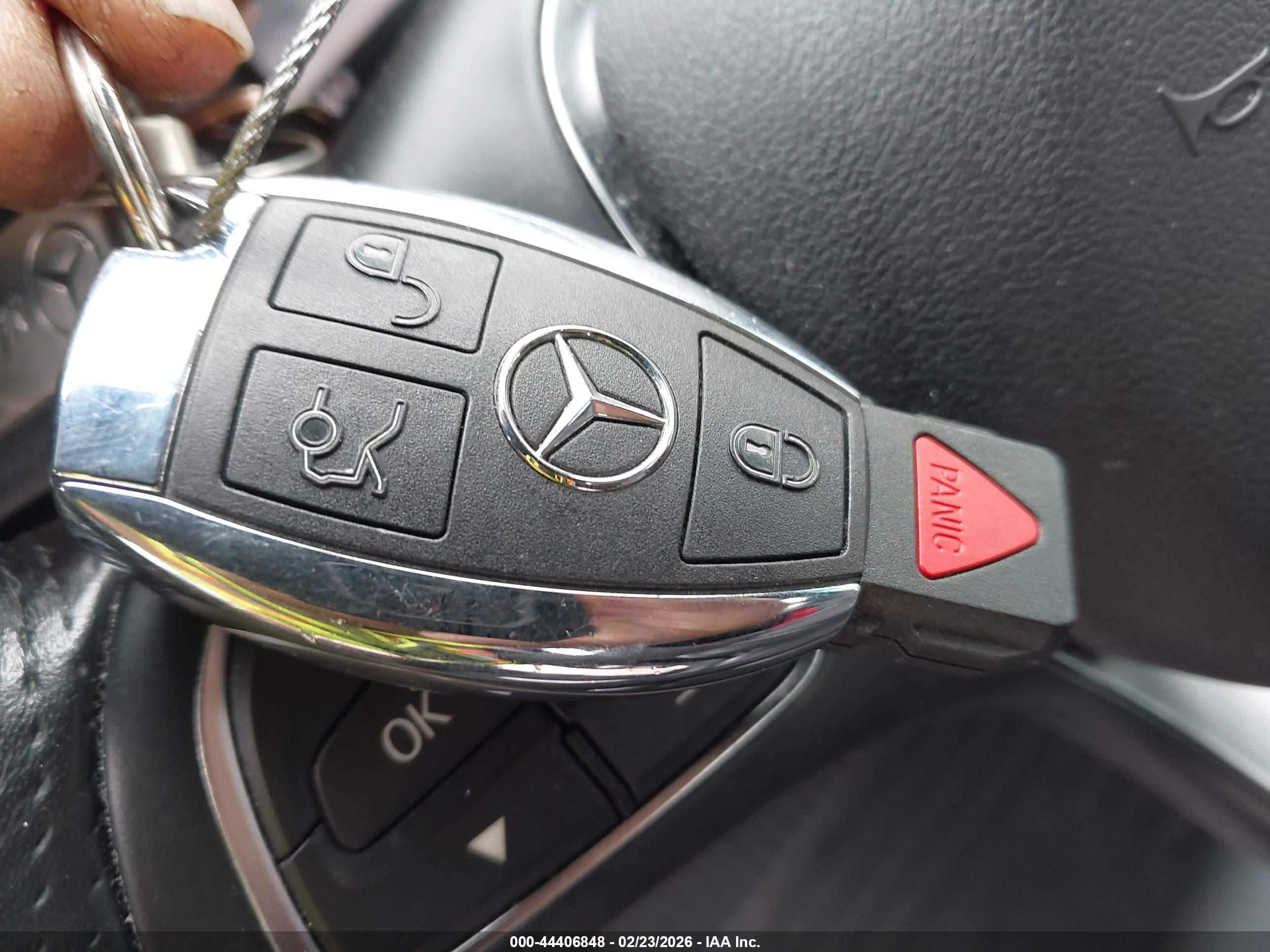 MERCEDES-BENZ C image 11