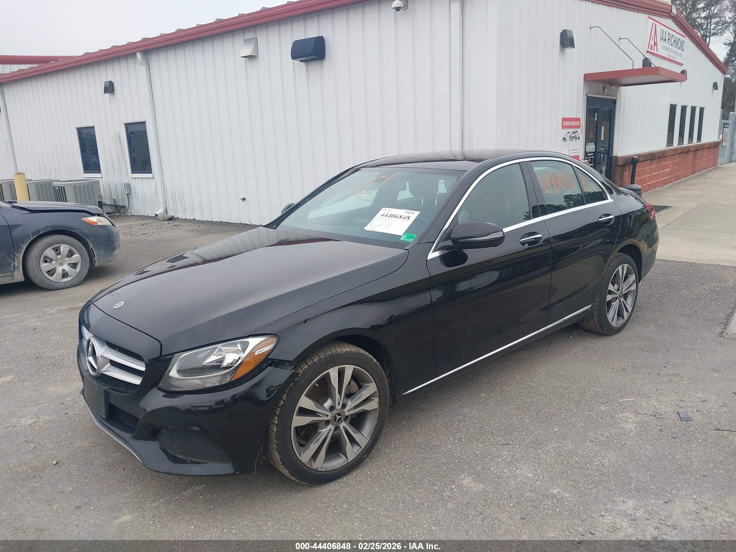 MERCEDES-BENZ C image 2